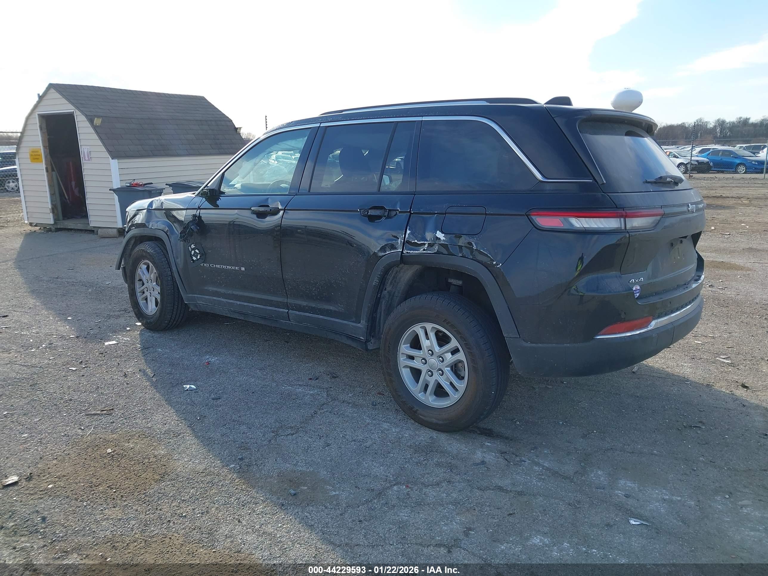 JEEP GRAND image 3