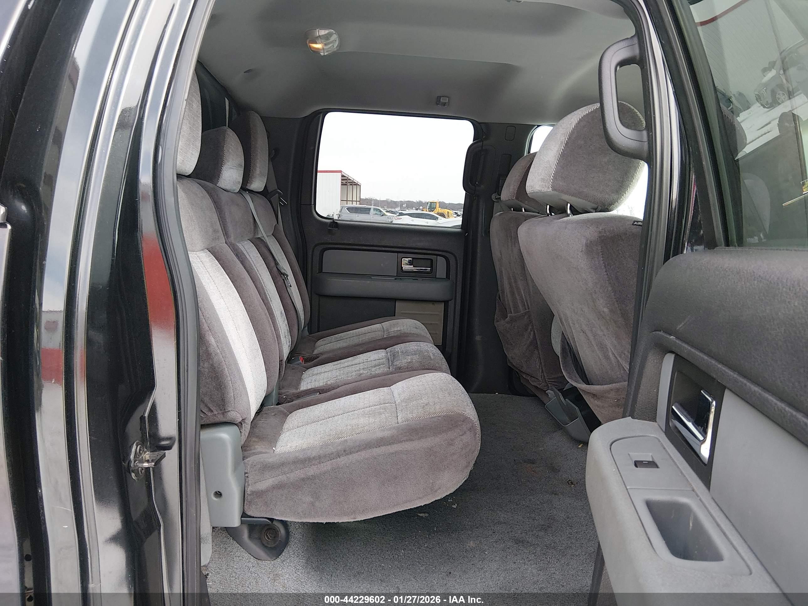 FORD F-150 image 8