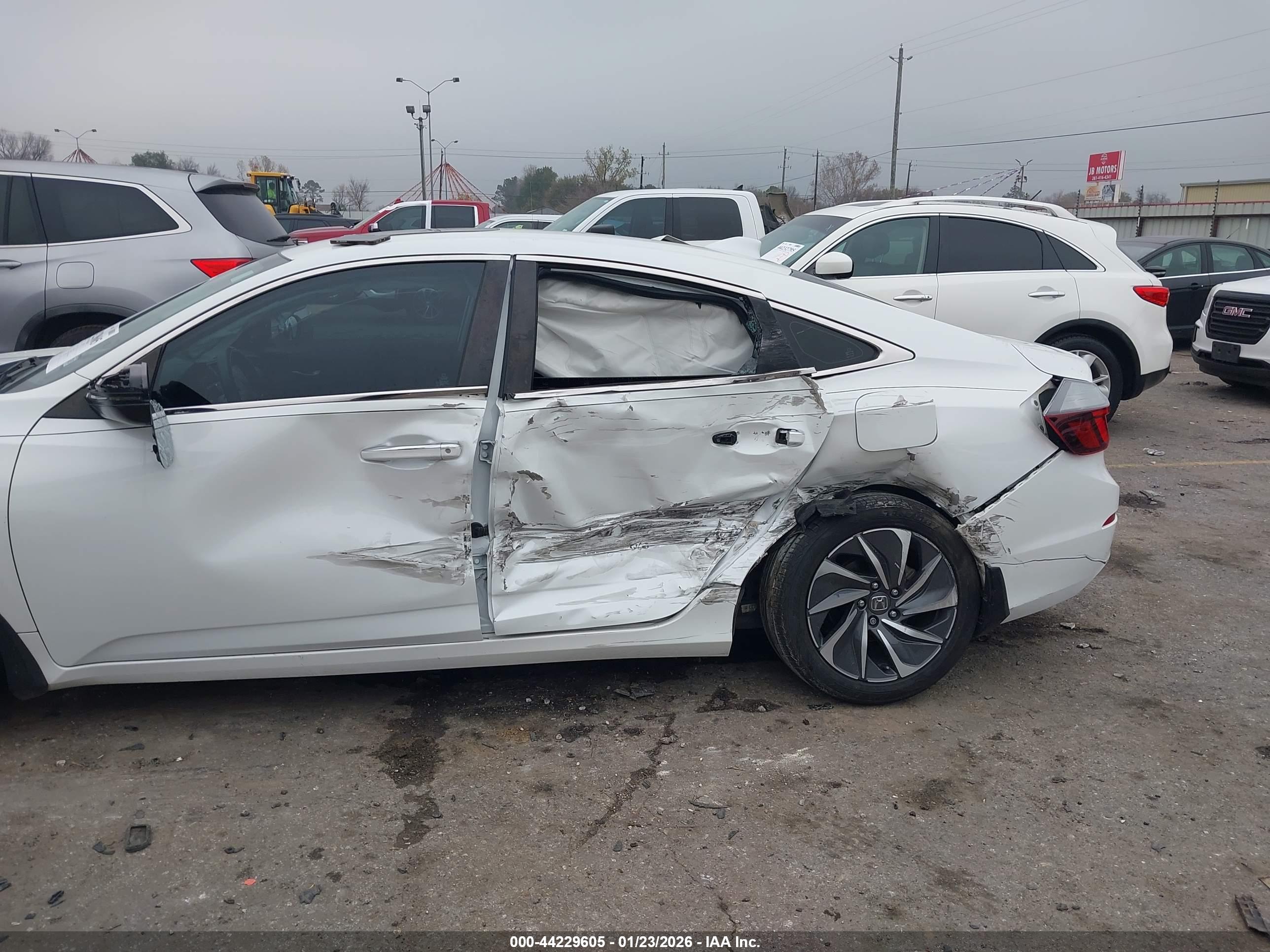 HONDA INSIGHT image 6