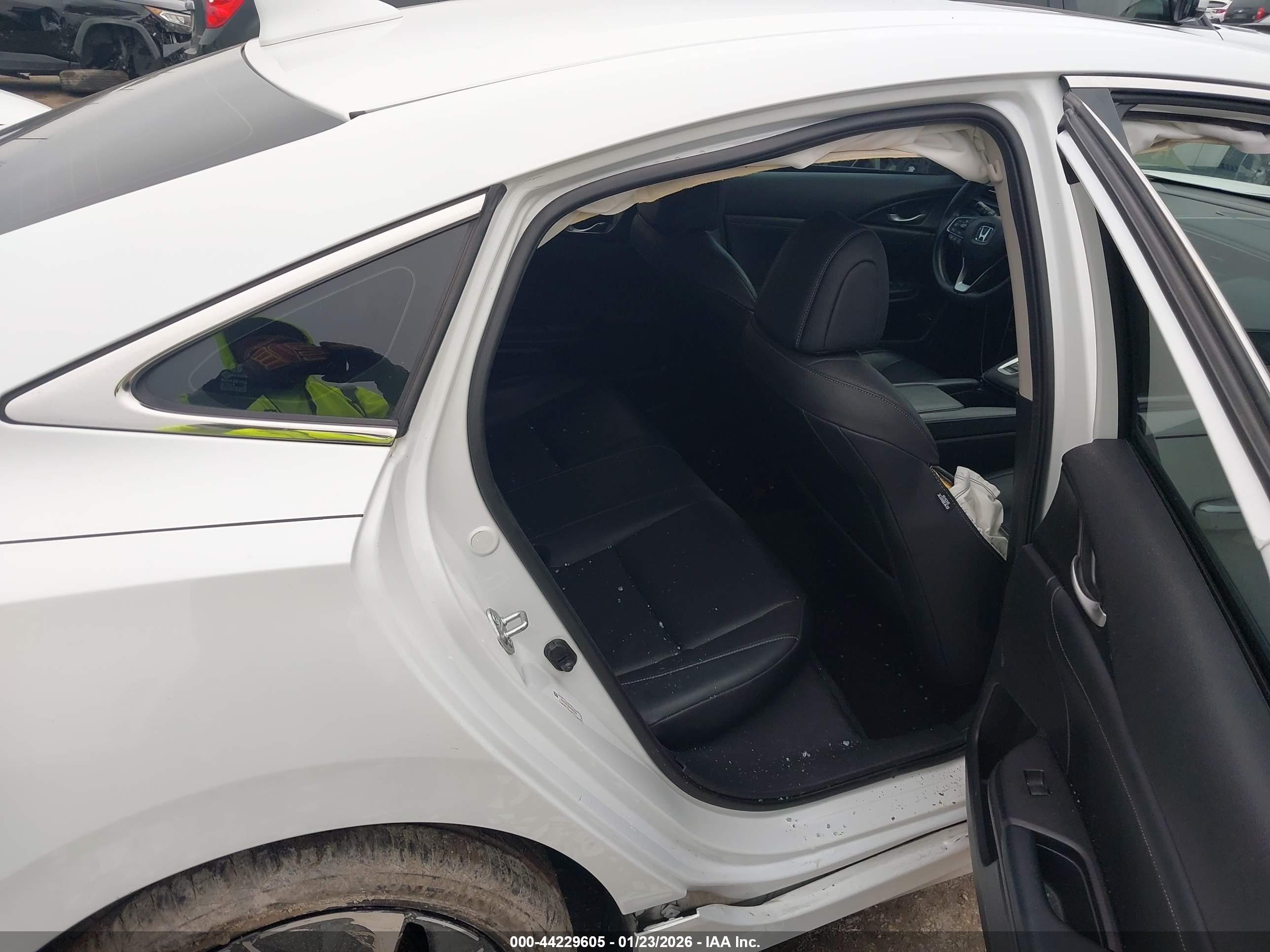HONDA INSIGHT image 8