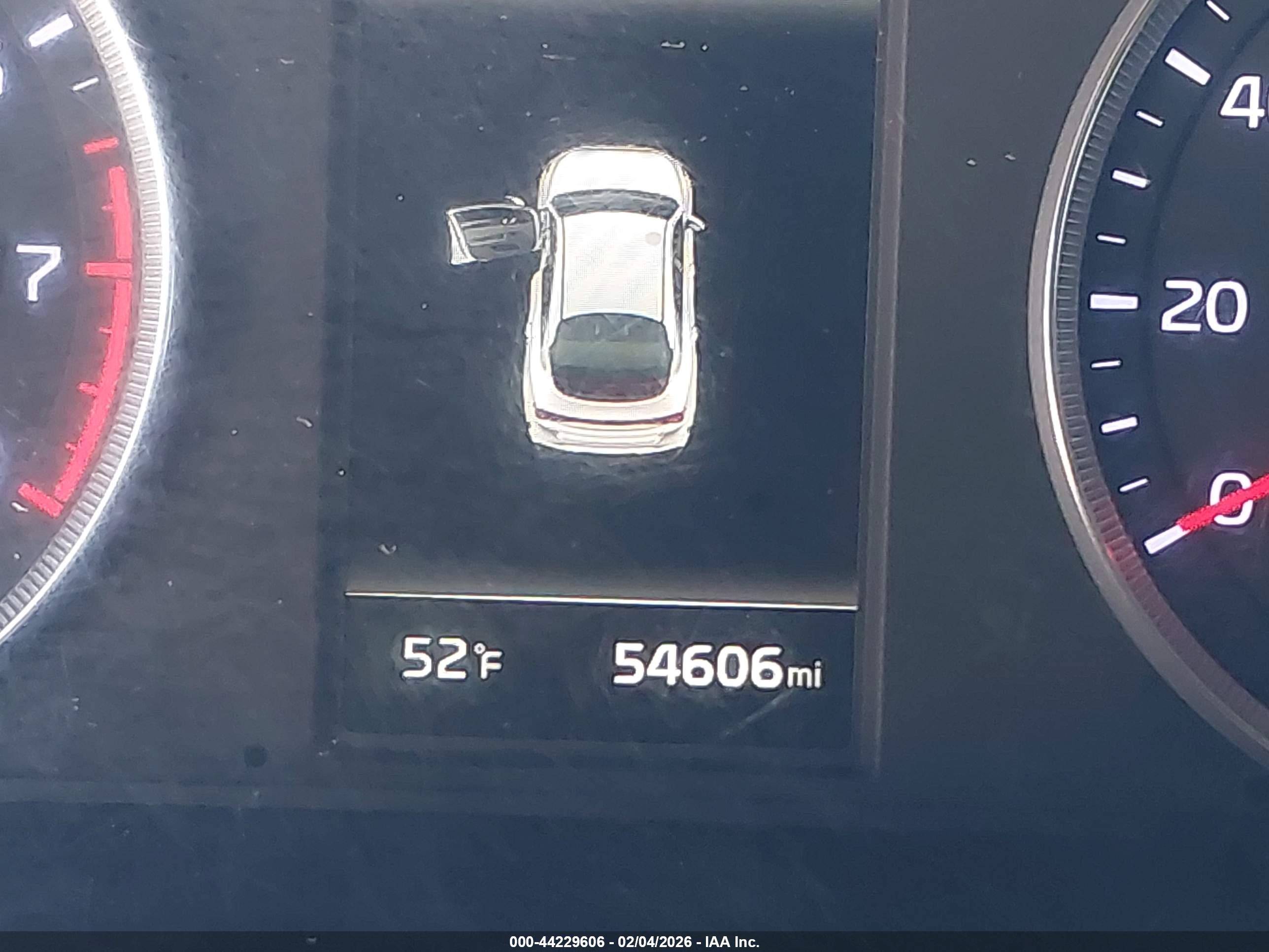 KIA K5 image 7