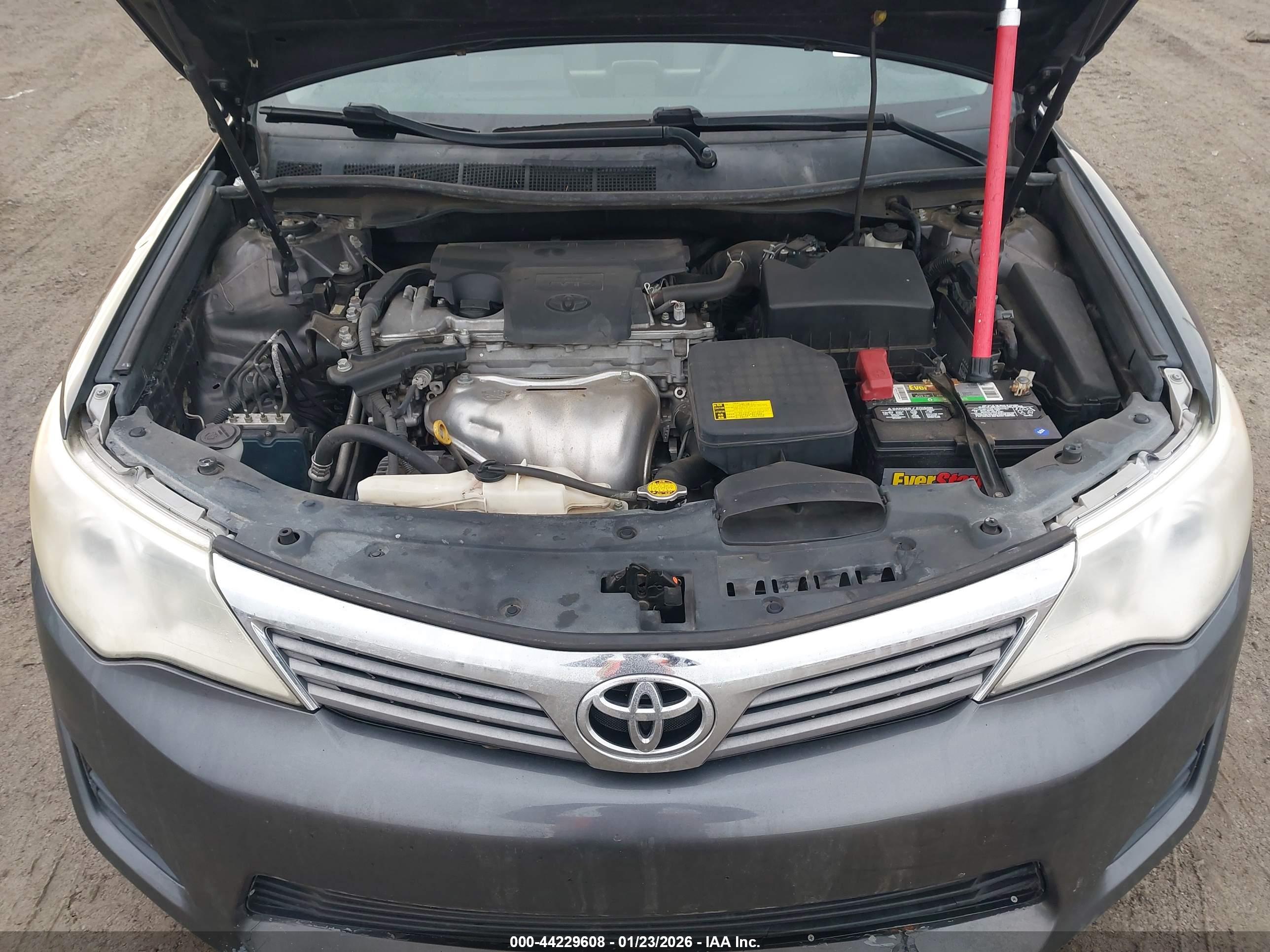 TOYOTA CAMRY image 10