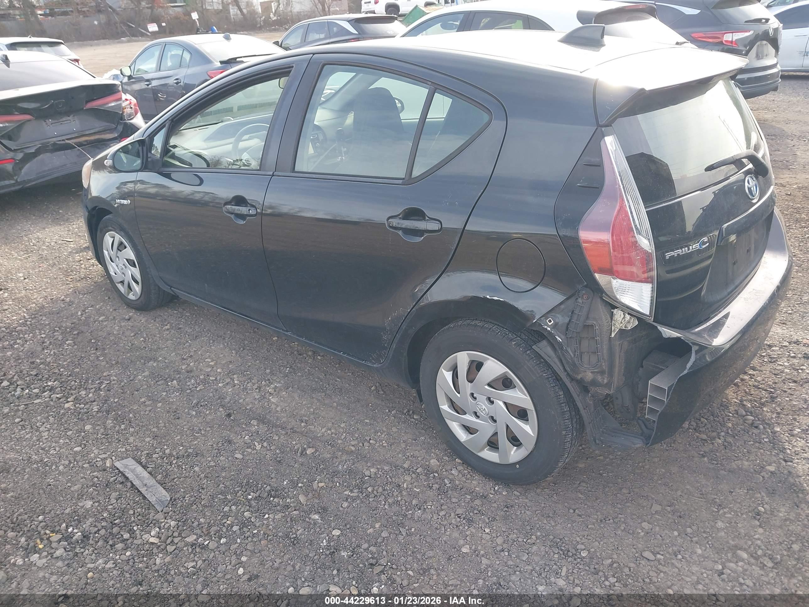 TOYOTA PRIUS image 3