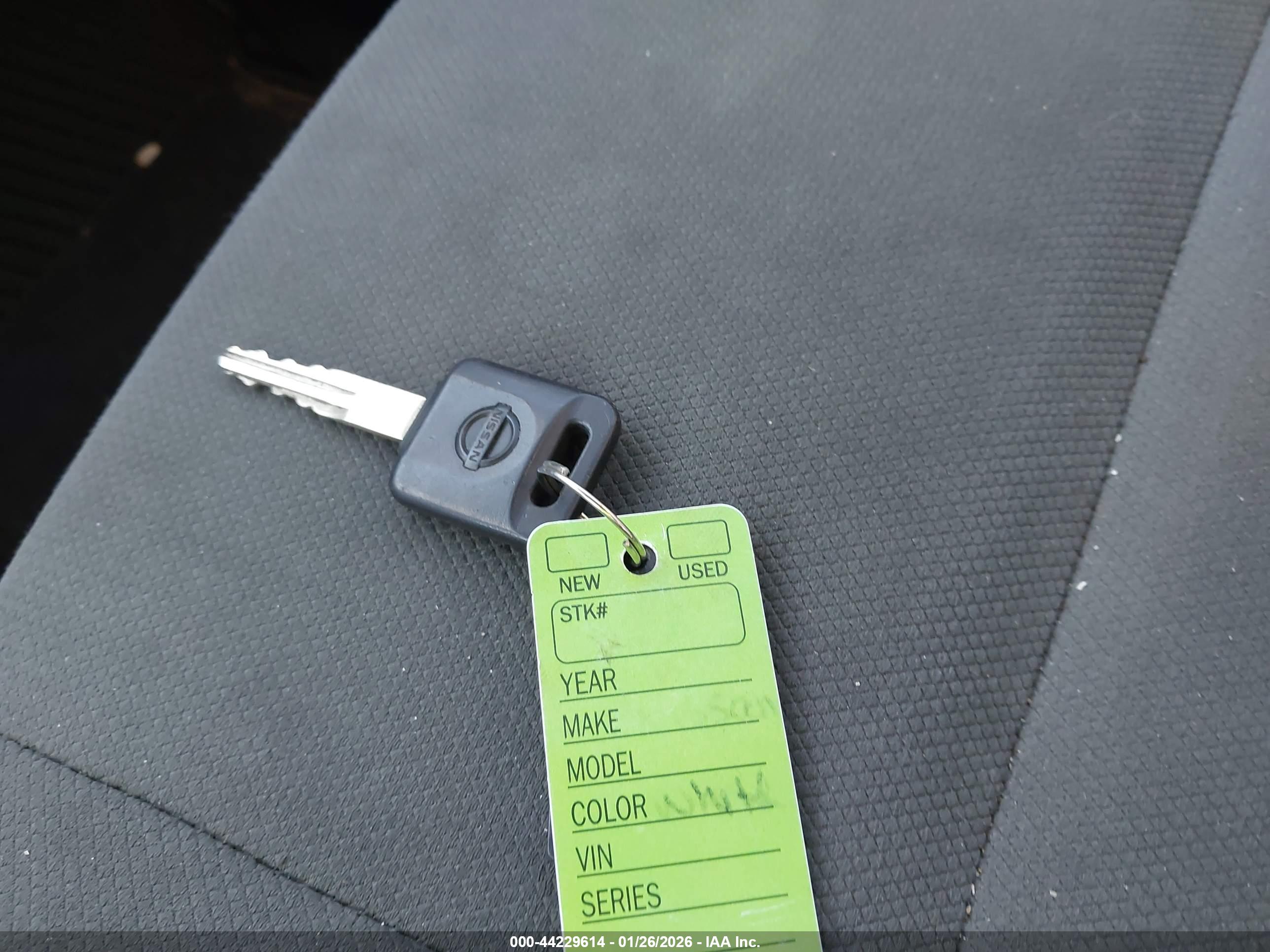 NISSAN NV200 image 11