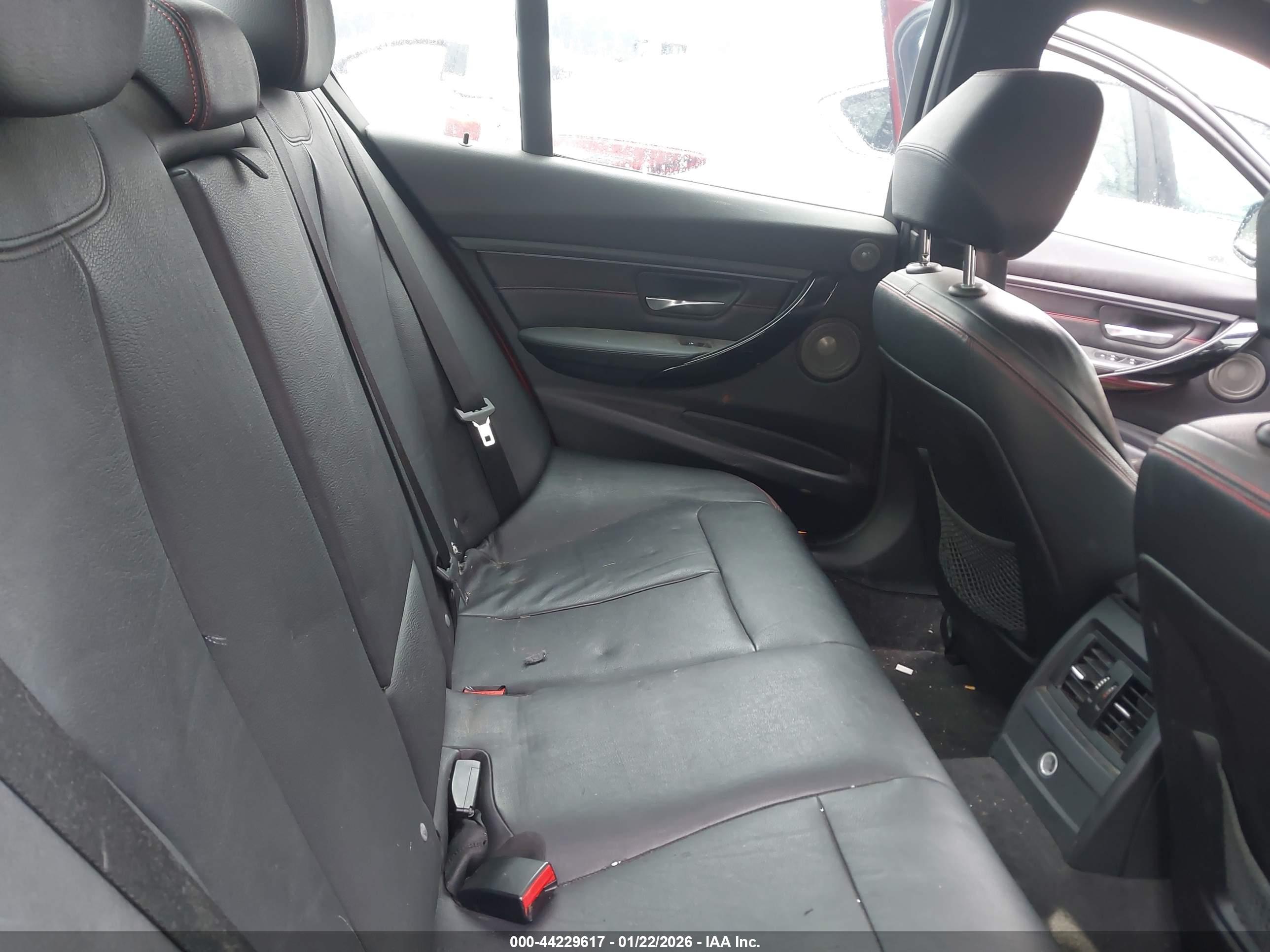 BMW 328I image 8