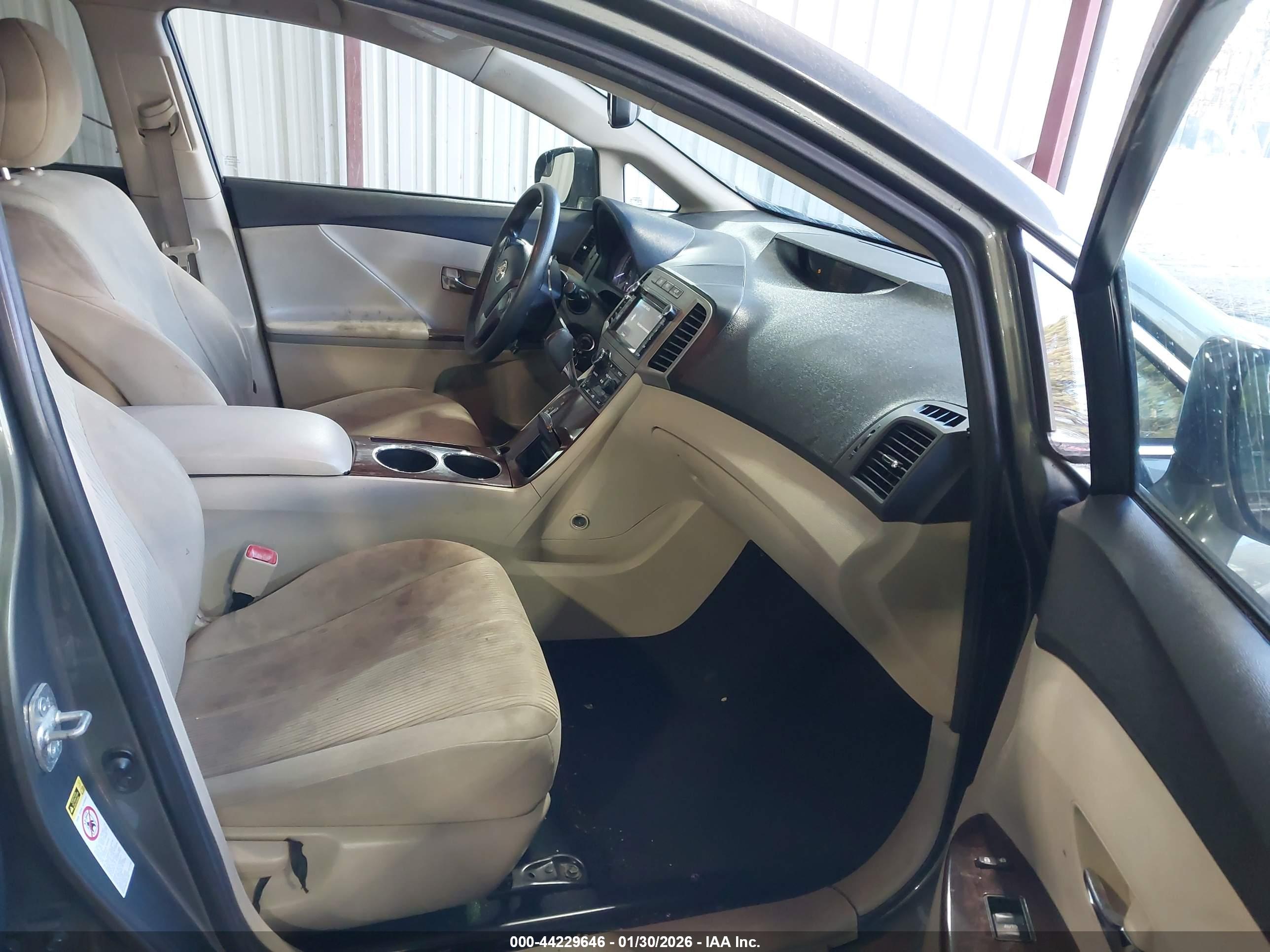 TOYOTA VENZA image 5