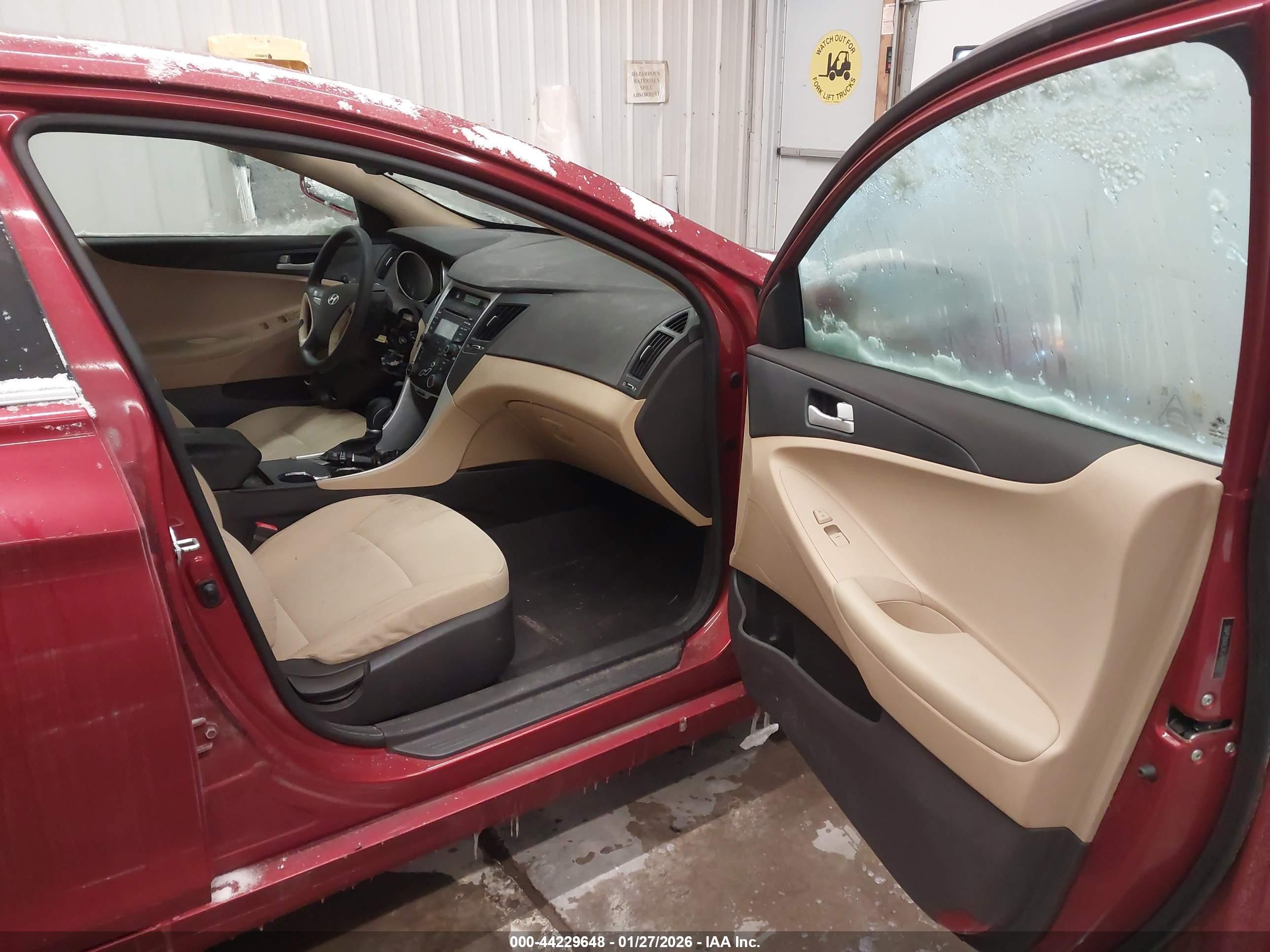 HYUNDAI SONATA image 5
