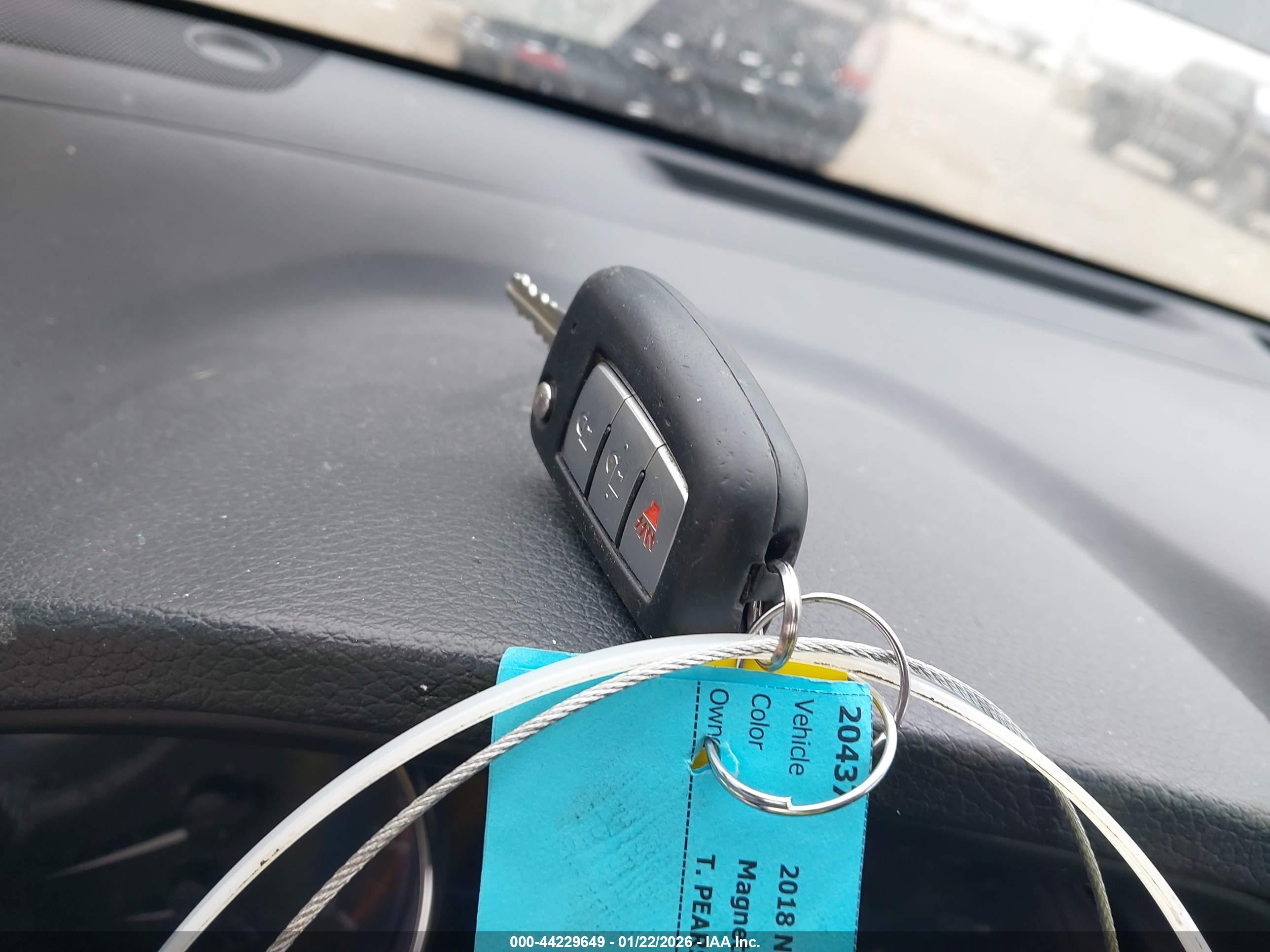 NISSAN ROGUE image 11