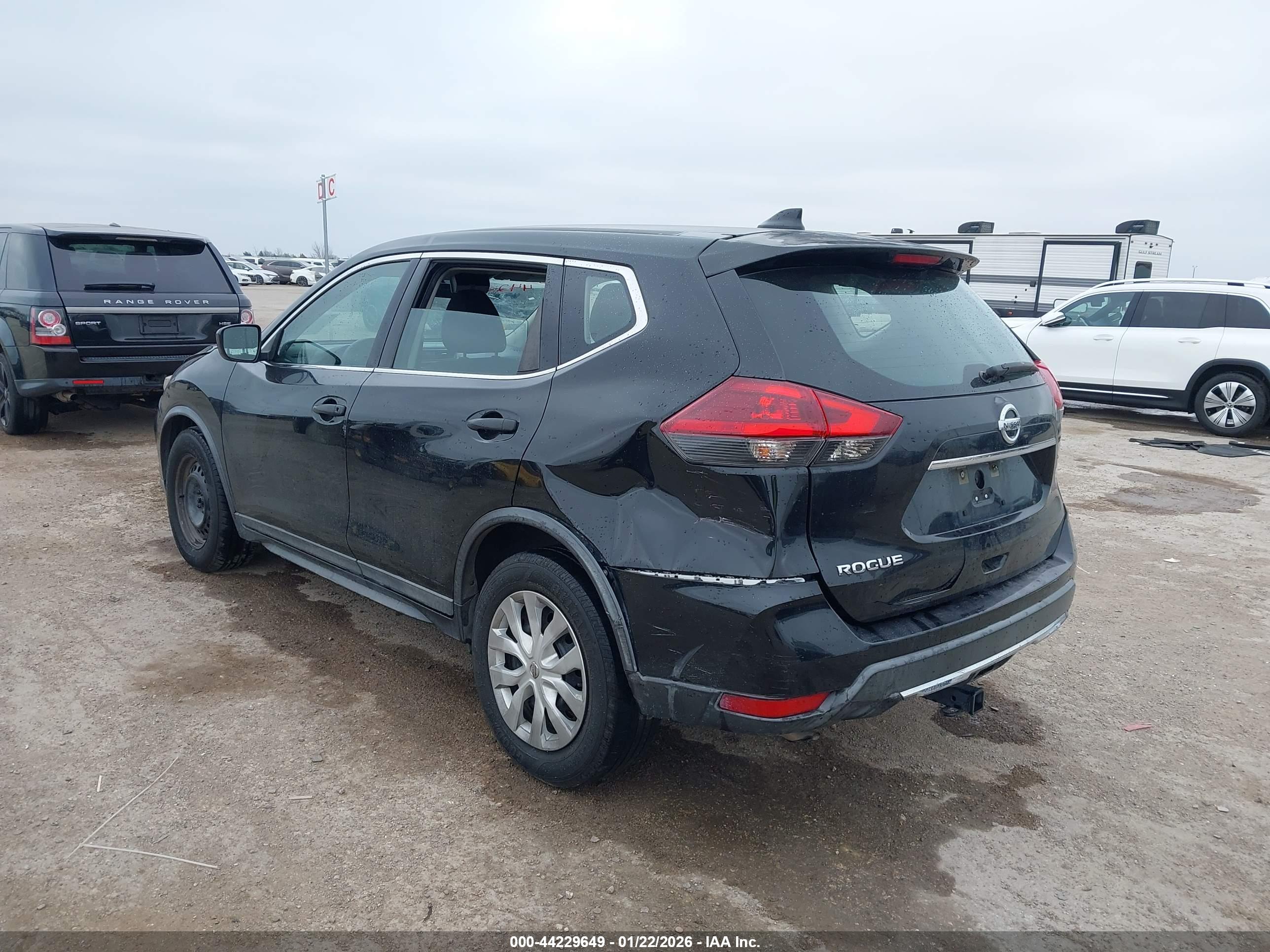 NISSAN ROGUE image 3