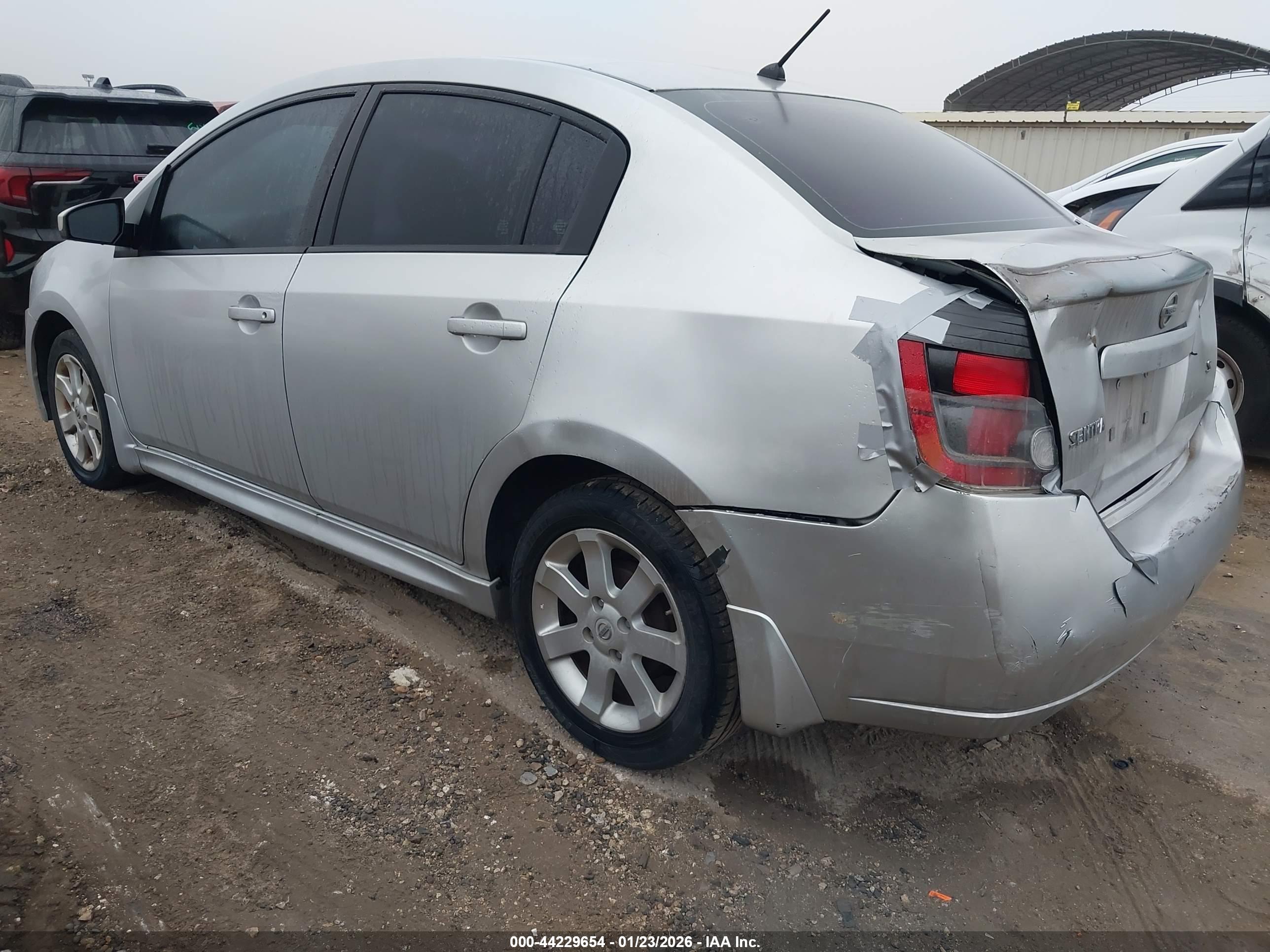 NISSAN SENTRA image 3