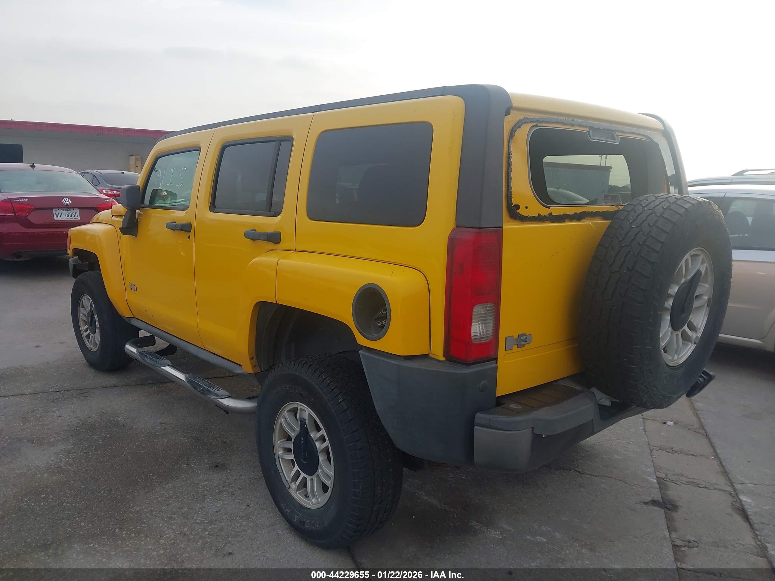 HUMMER H3 image 3