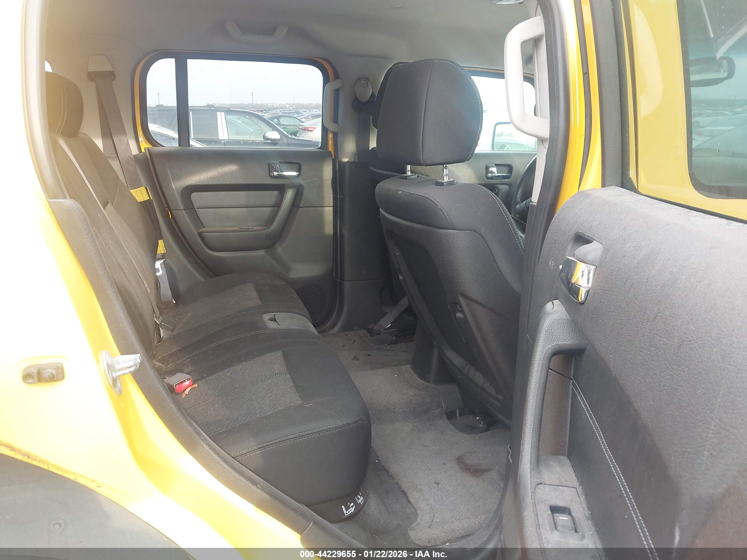 HUMMER H3 image 8