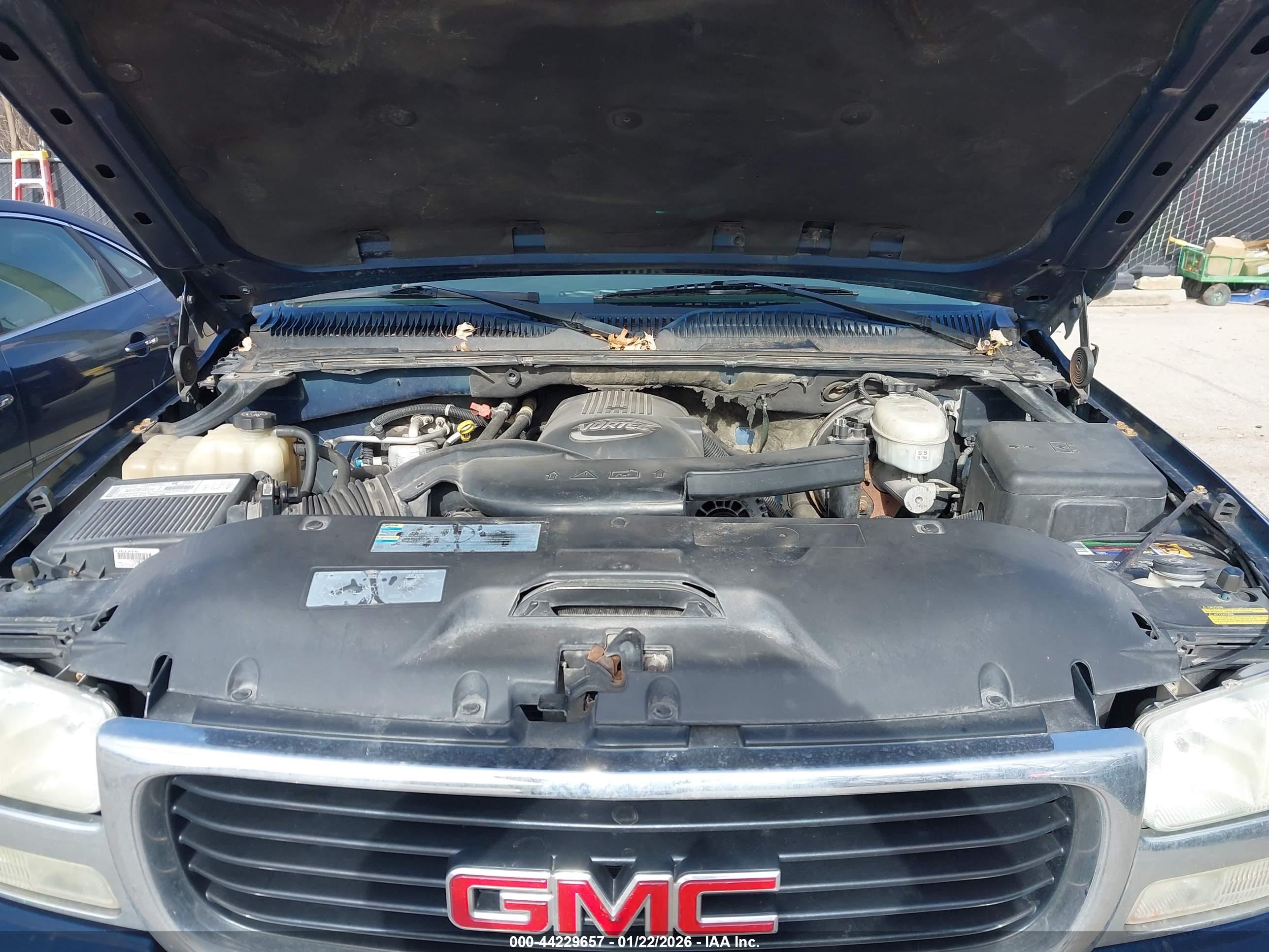GMC YUKON image 10