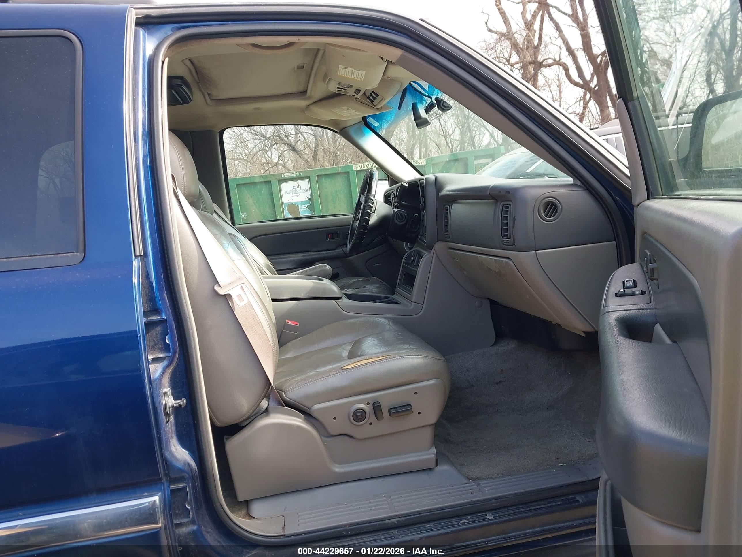 GMC YUKON image 5