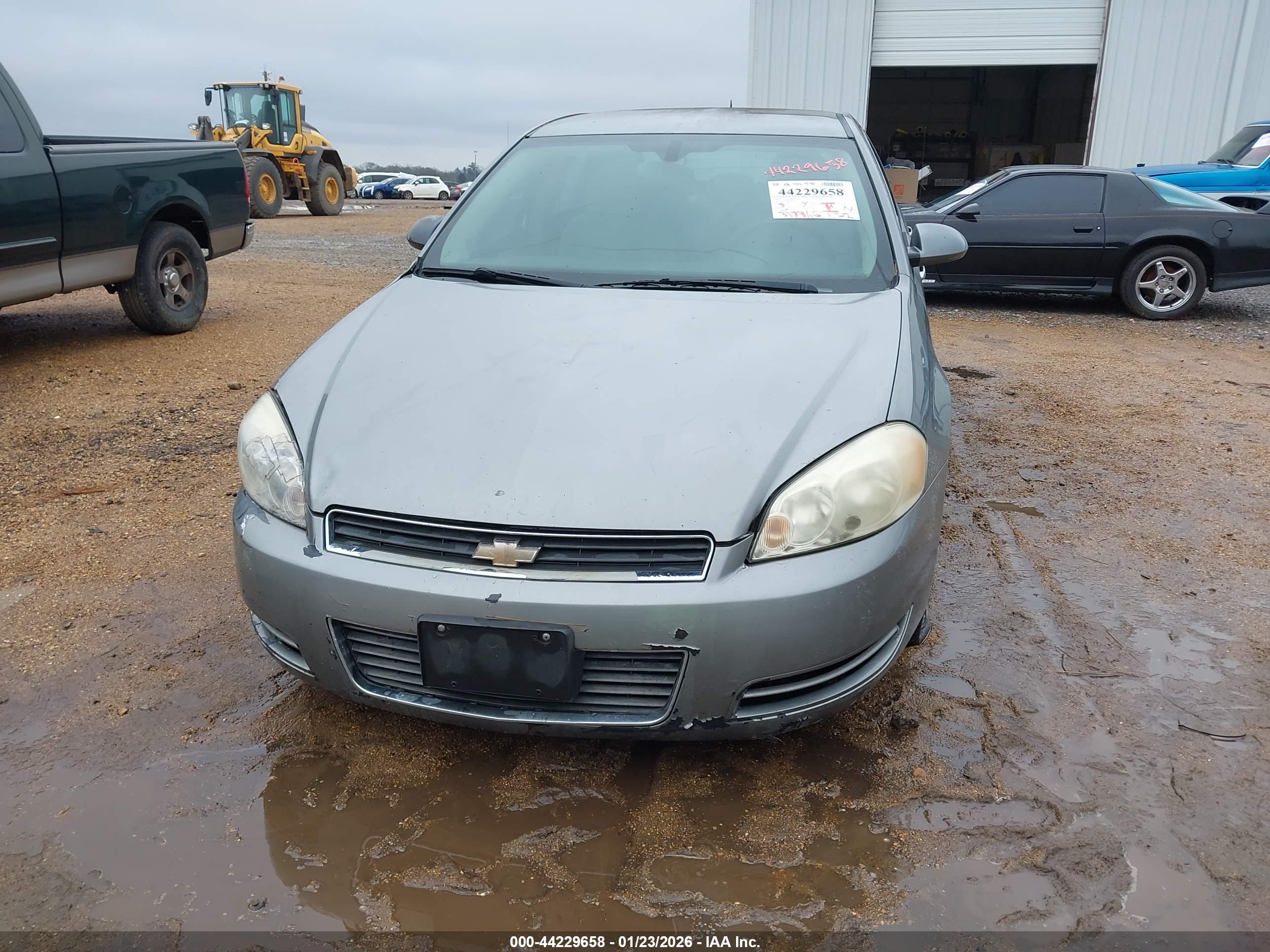 CHEVROLET IMPALA image 6