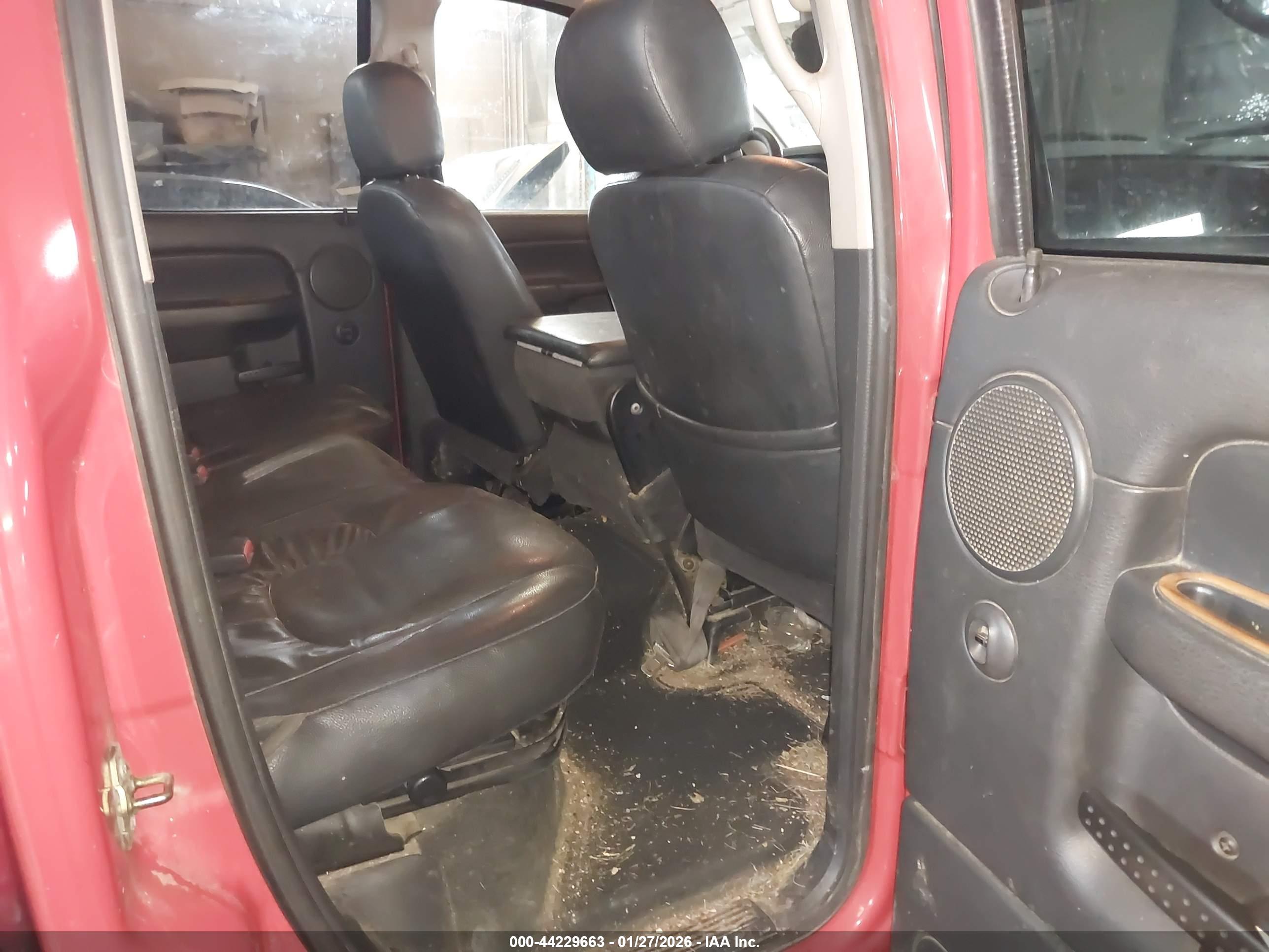 DODGE RAM image 8