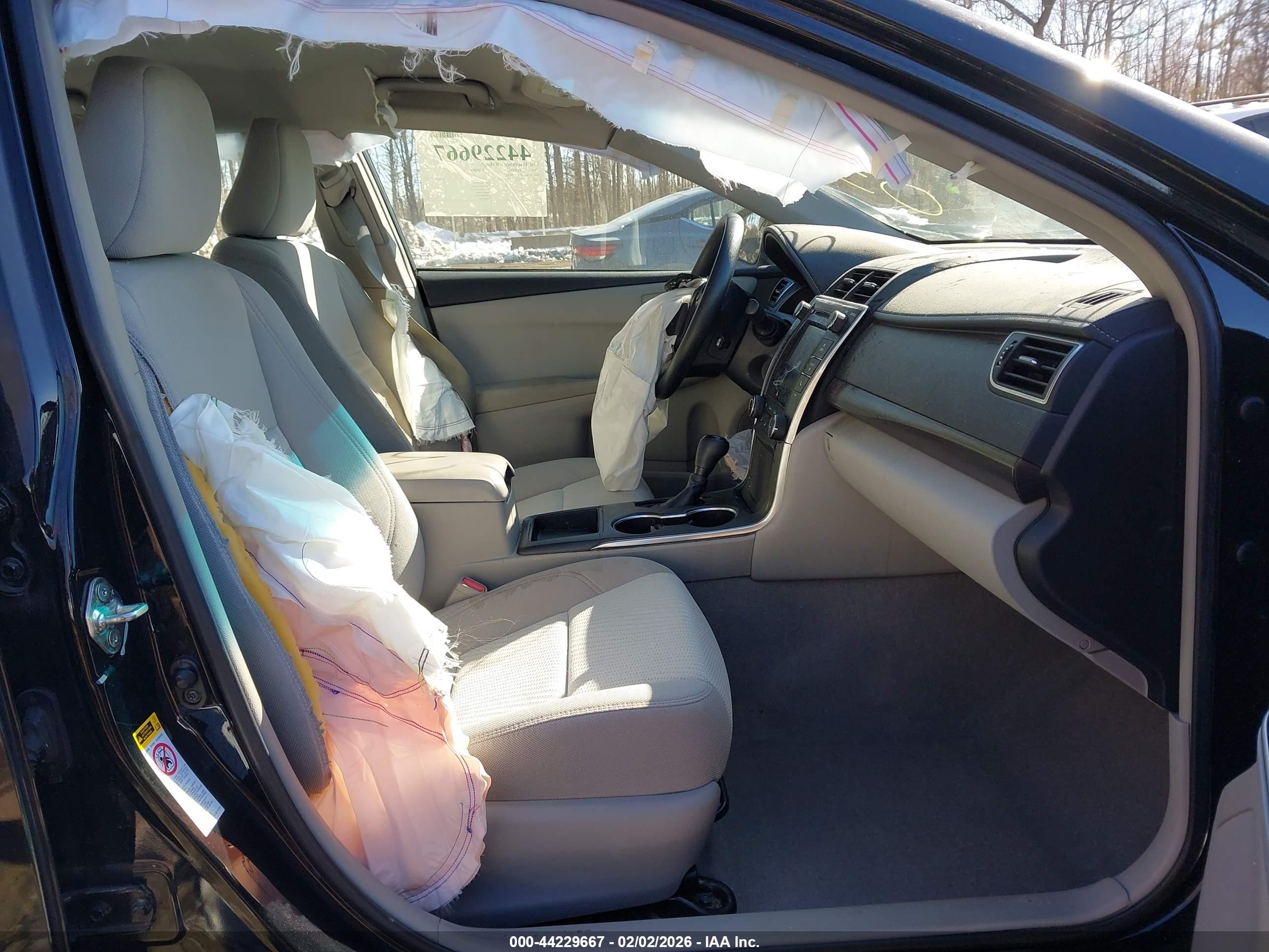 TOYOTA CAMRY image 5
