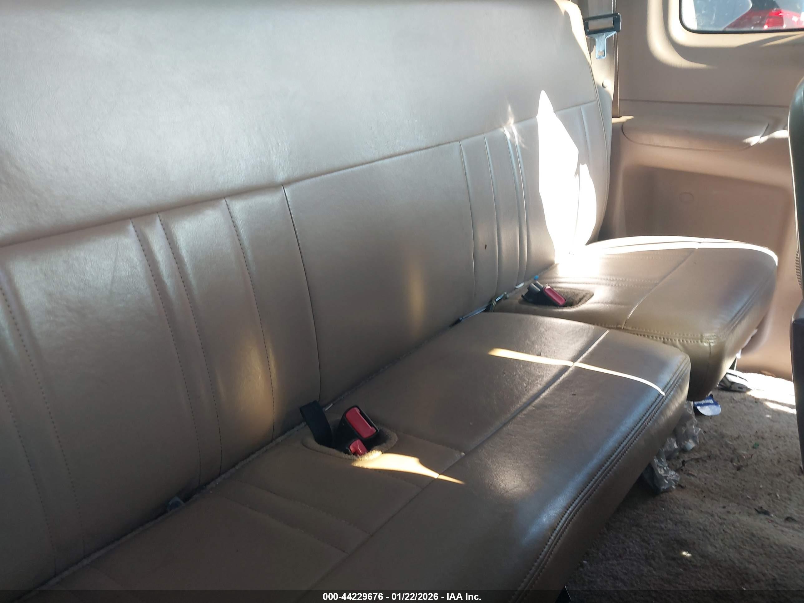 FORD F-150 image 8