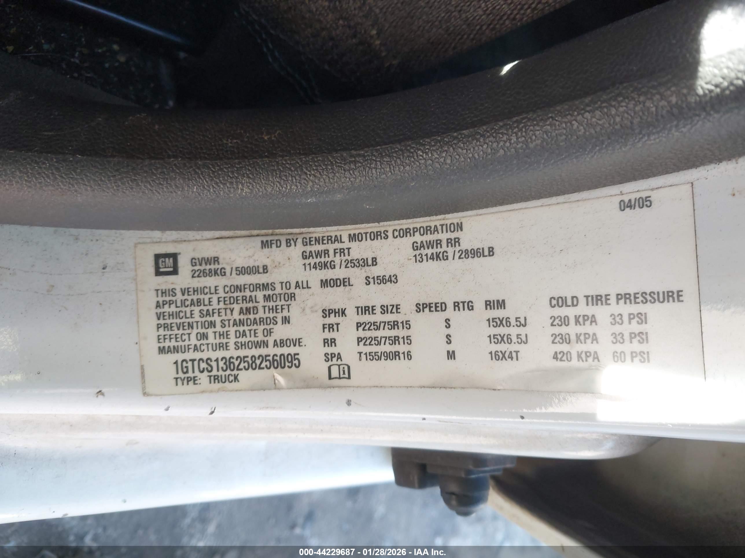 GMC CANYON image 9