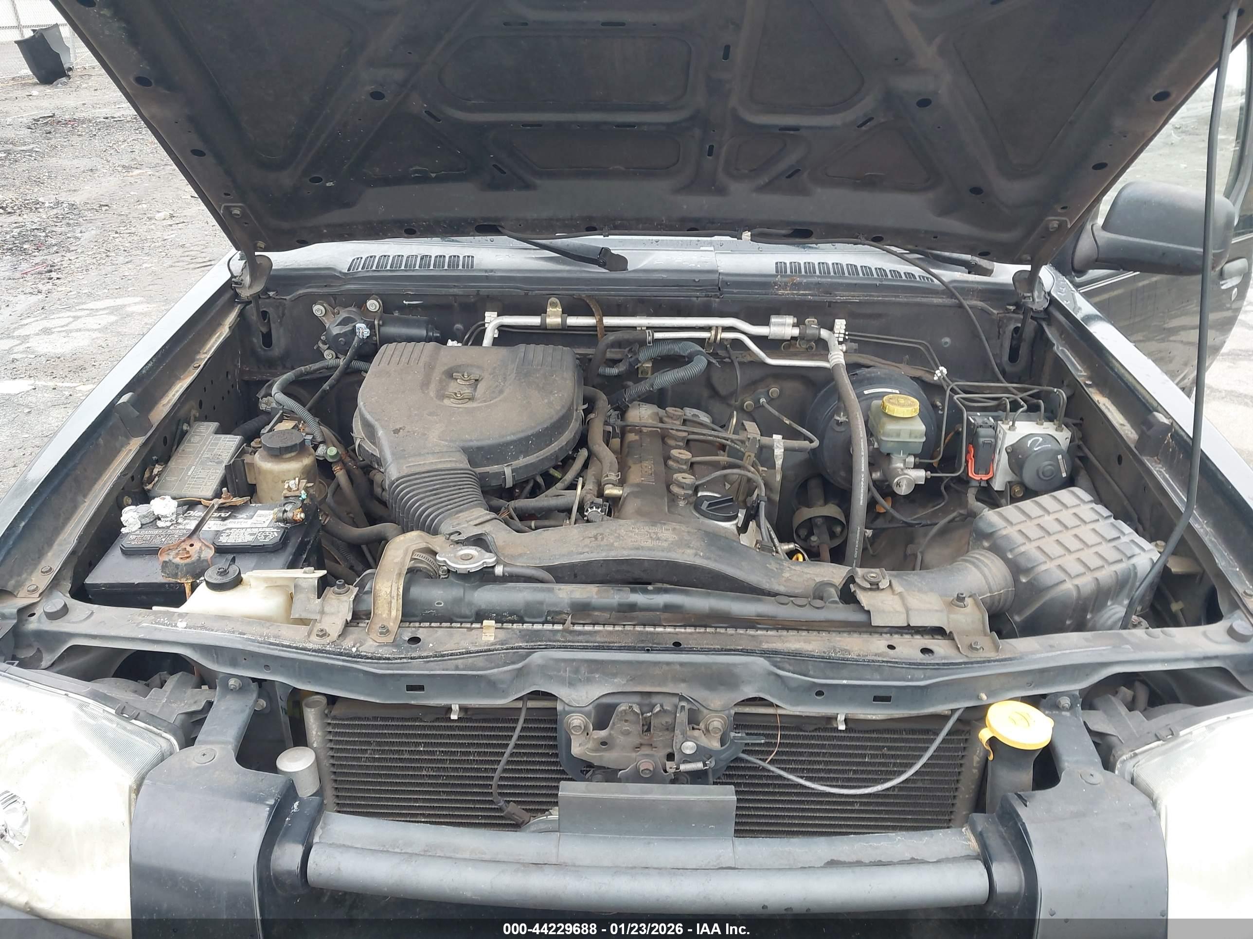 NISSAN FRONTIER image 10