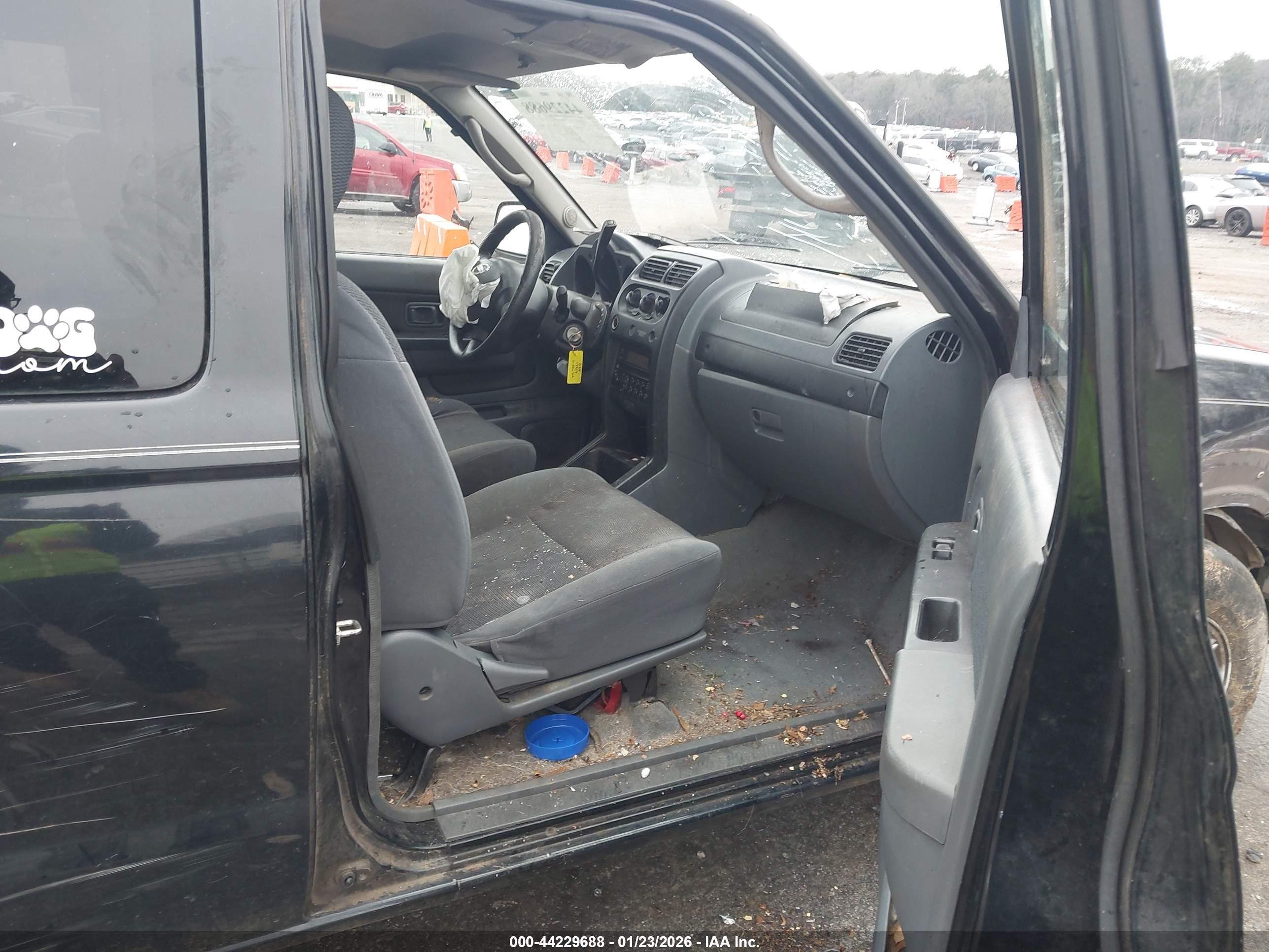 NISSAN FRONTIER image 5