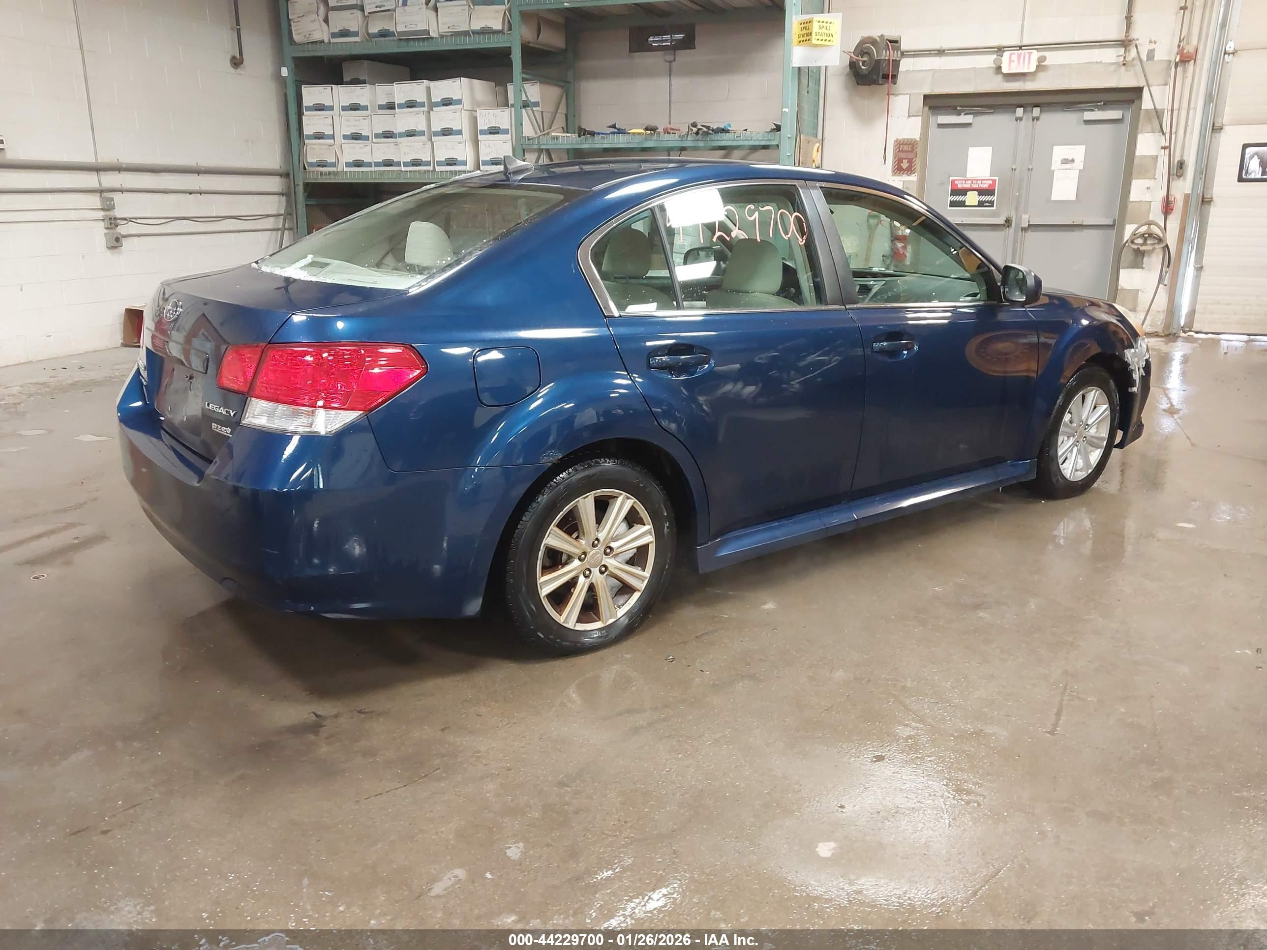 SUBARU LEGACY image 4