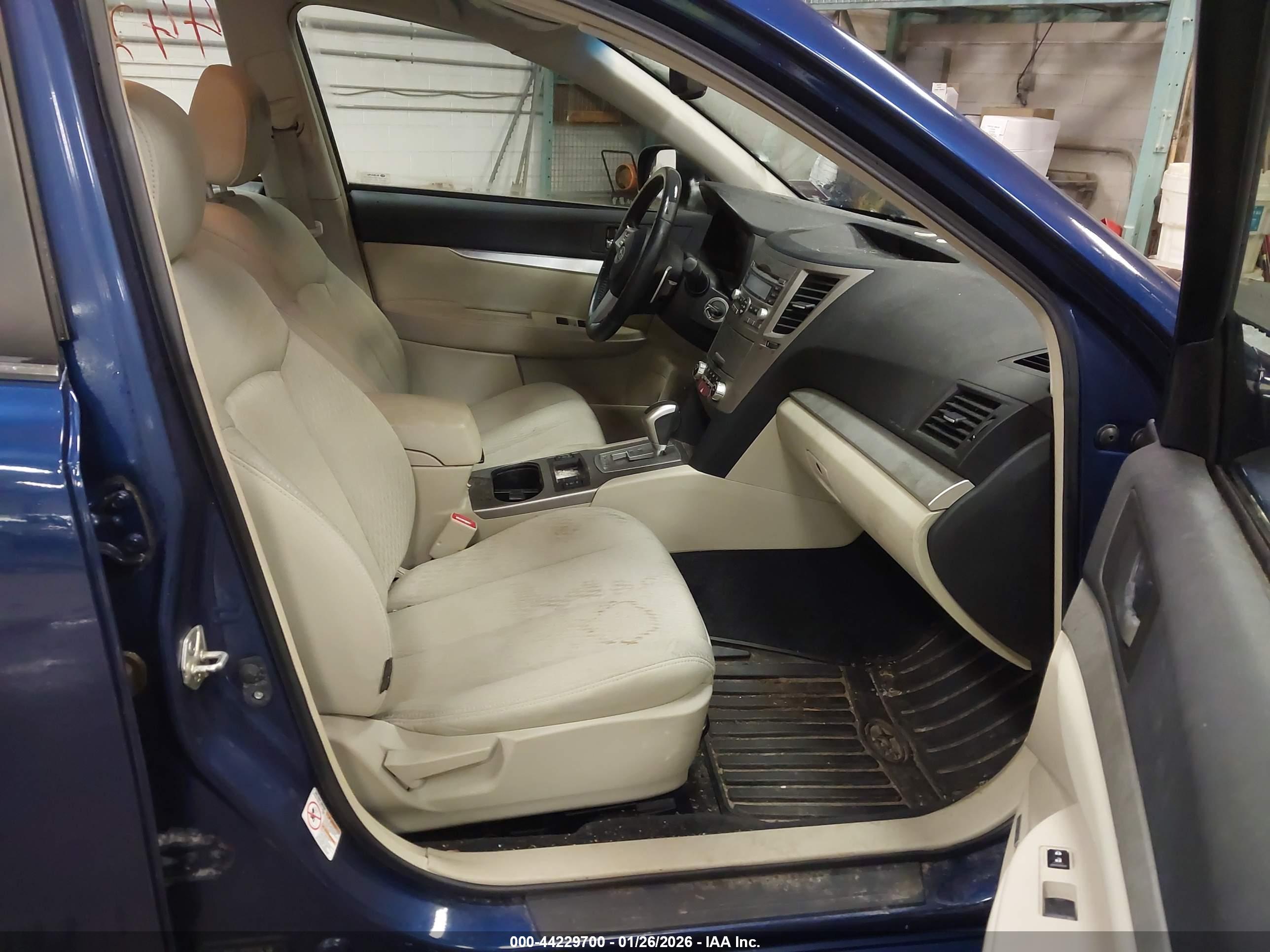 SUBARU LEGACY image 5