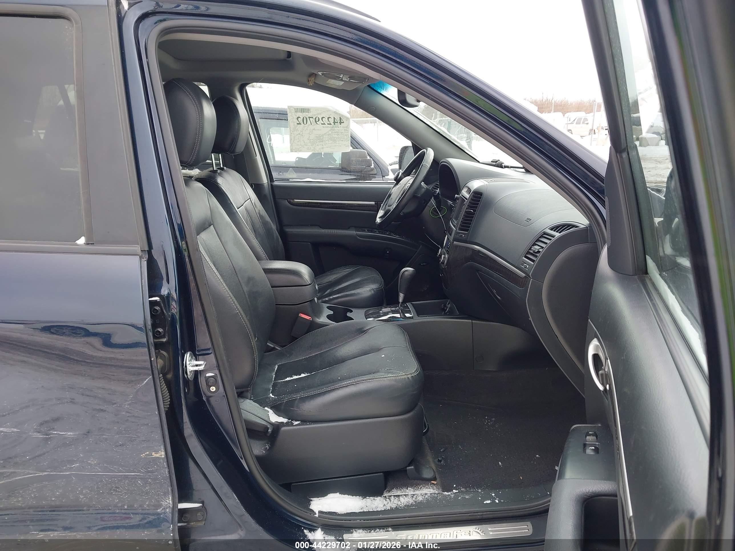 HYUNDAI SANTA image 5