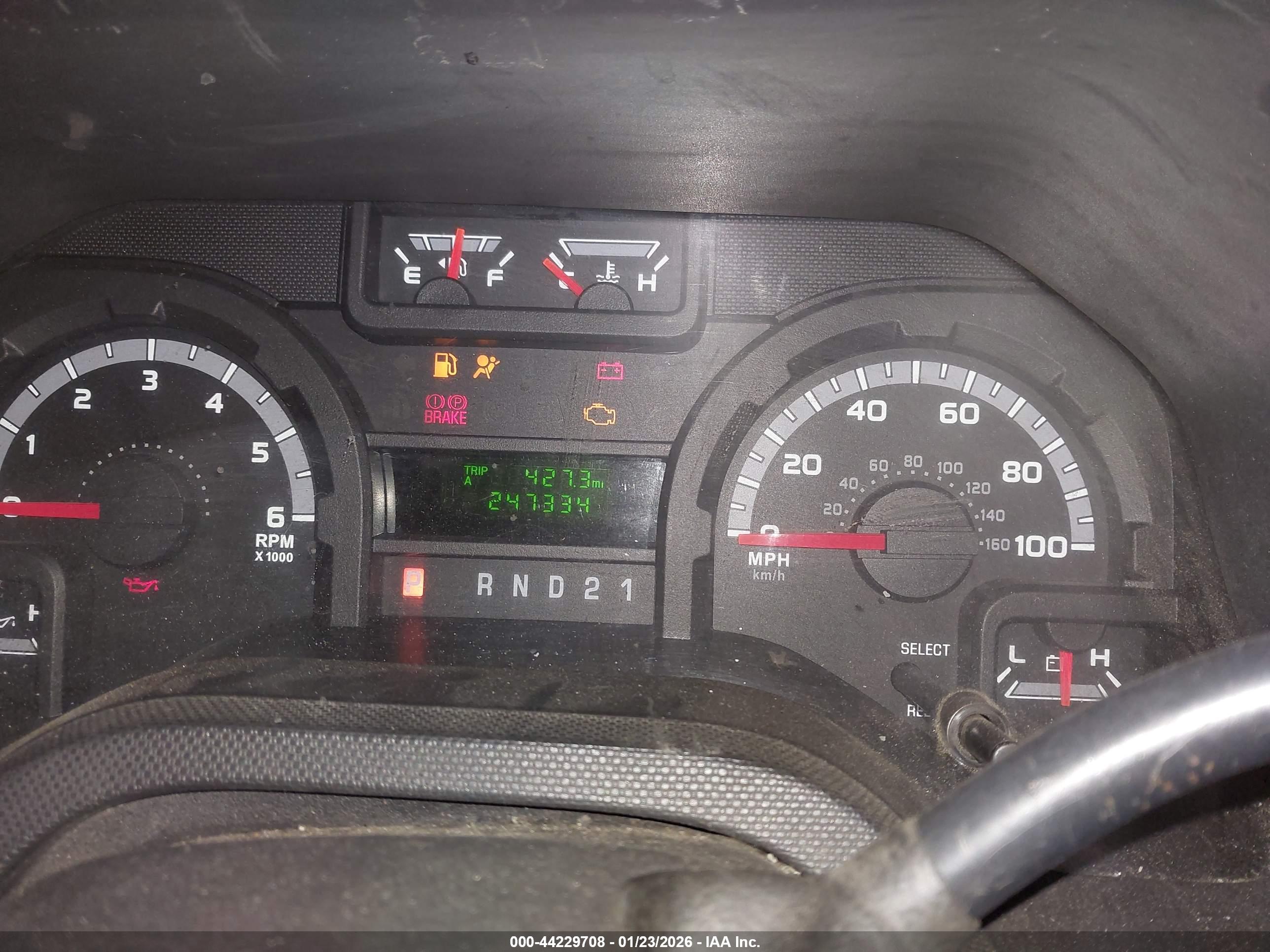 FORD E-250 image 7