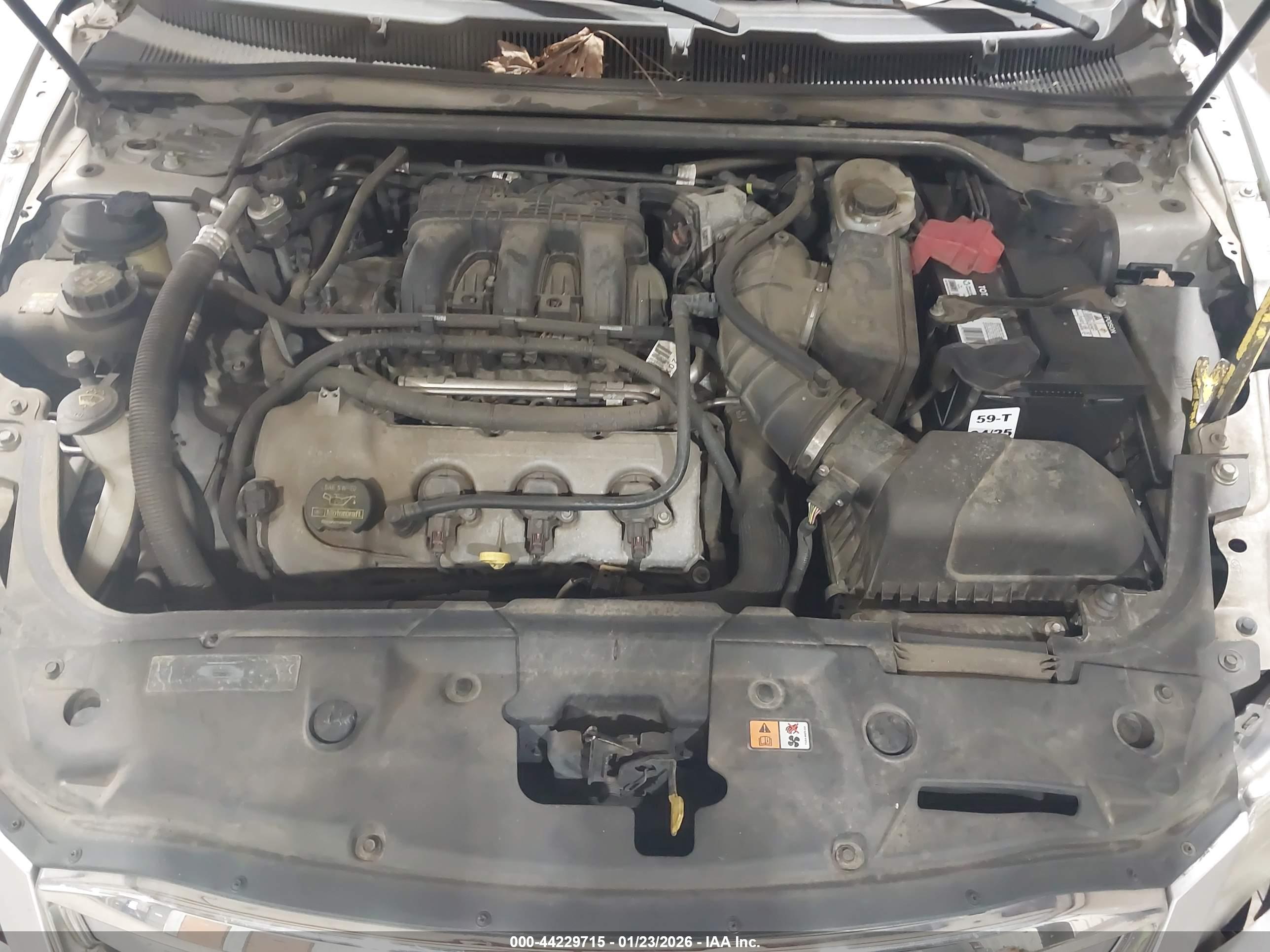 FORD TAURUS image 10