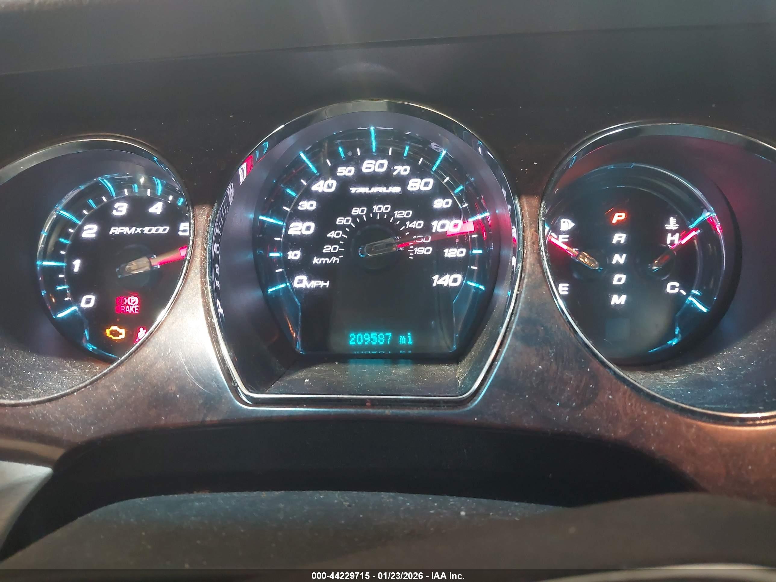 FORD TAURUS image 7
