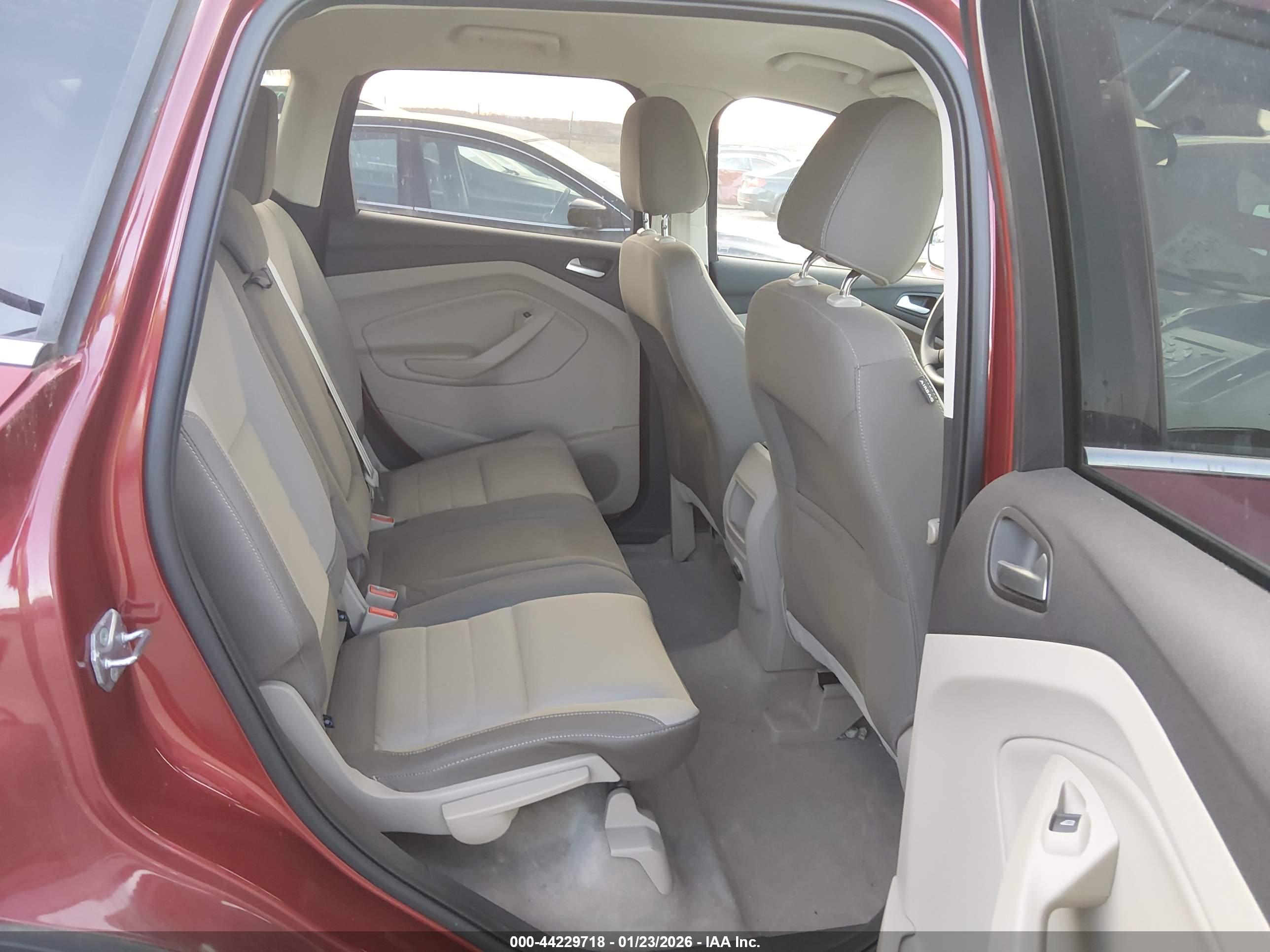 FORD ESCAPE image 8