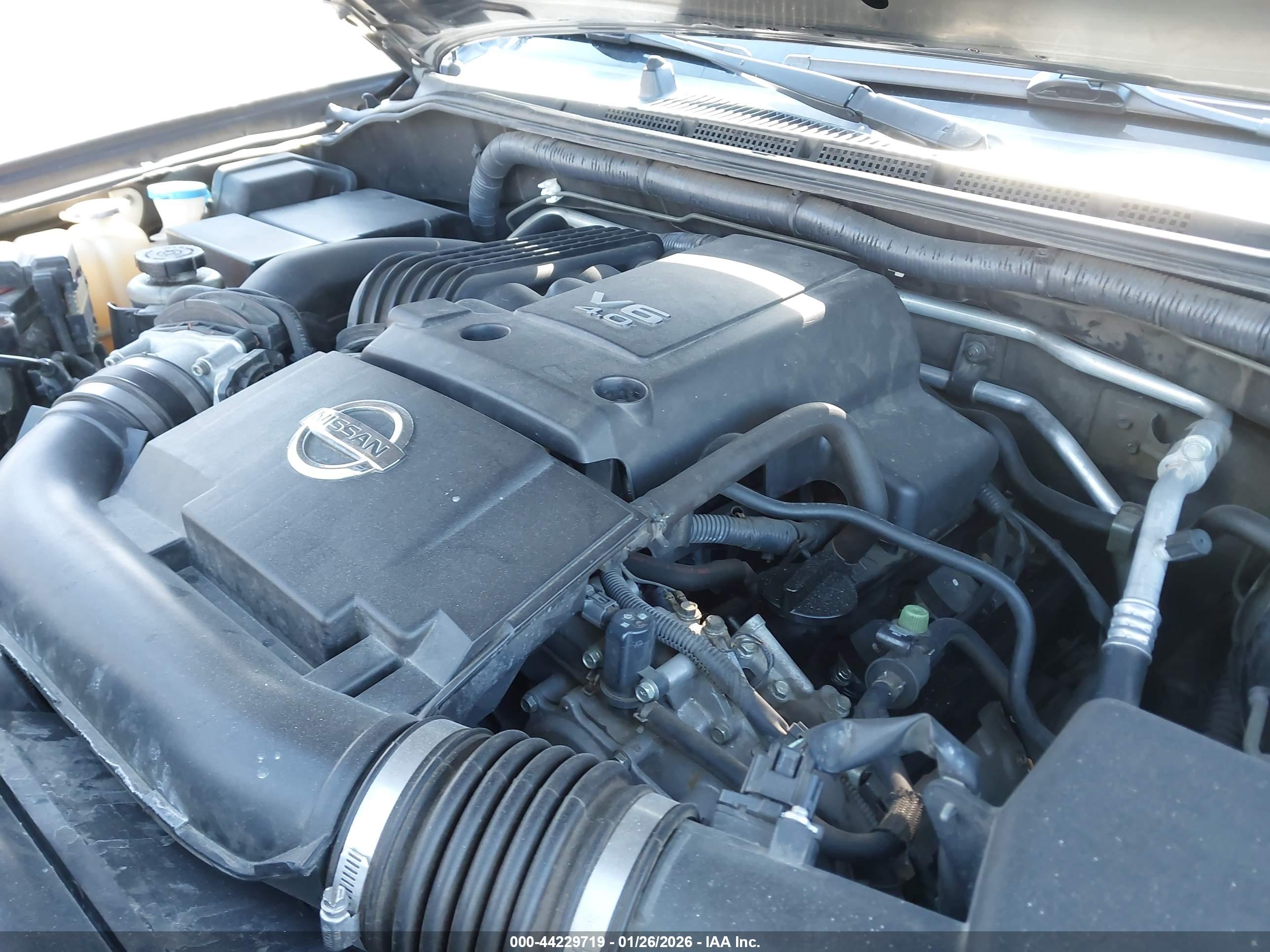 NISSAN FRONTIER image 10