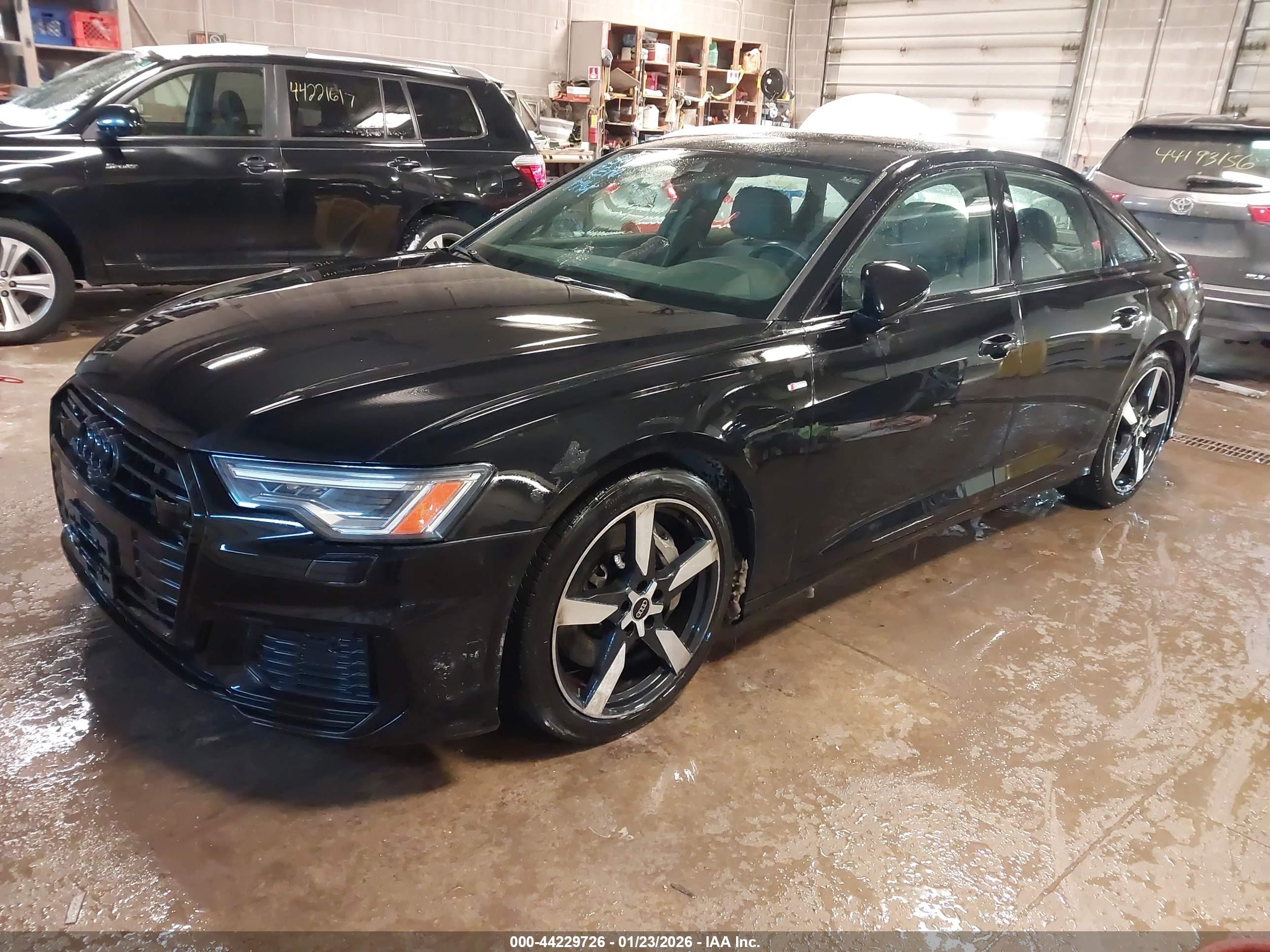 AUDI A6 image 2