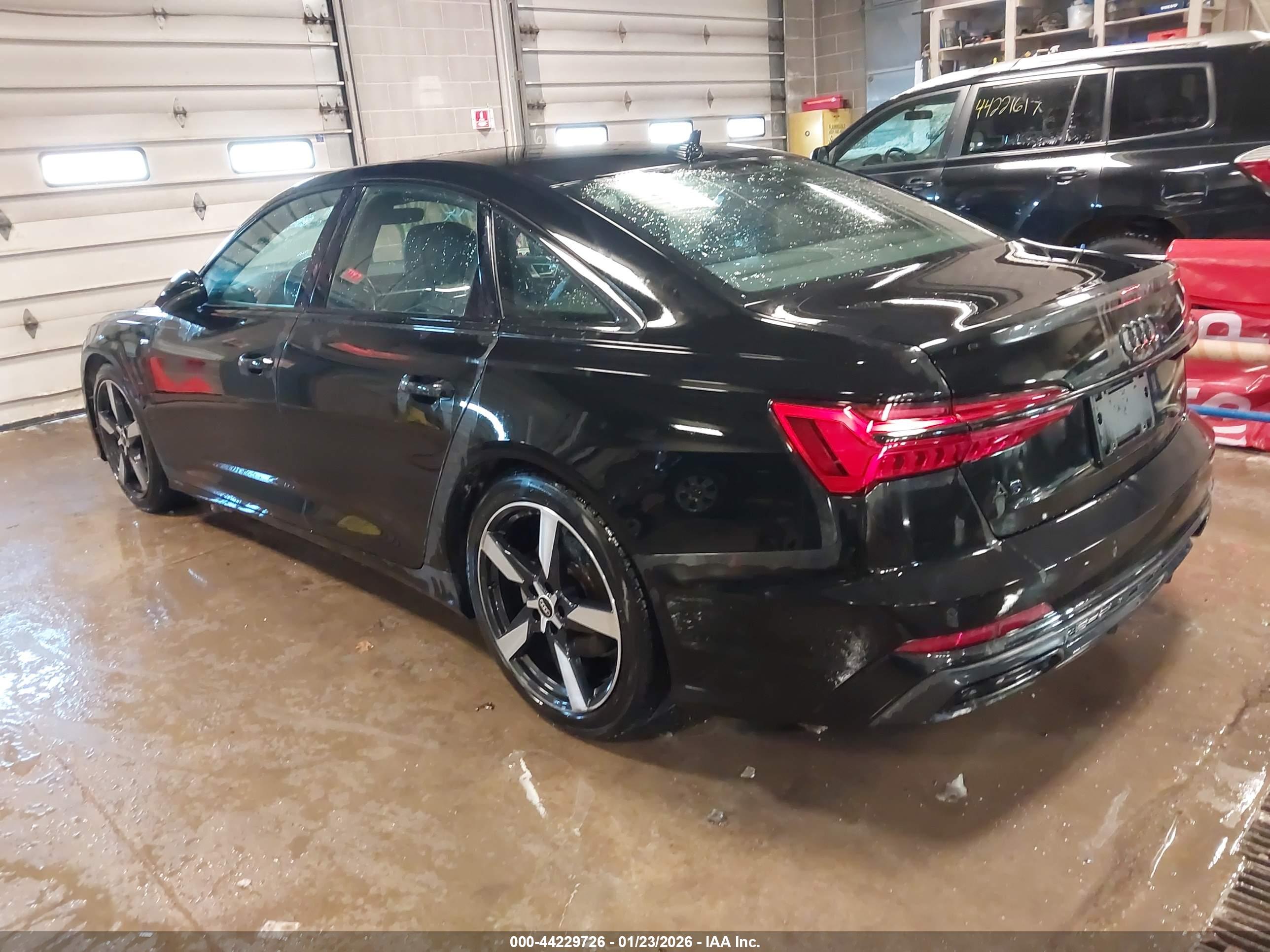 AUDI A6 image 3