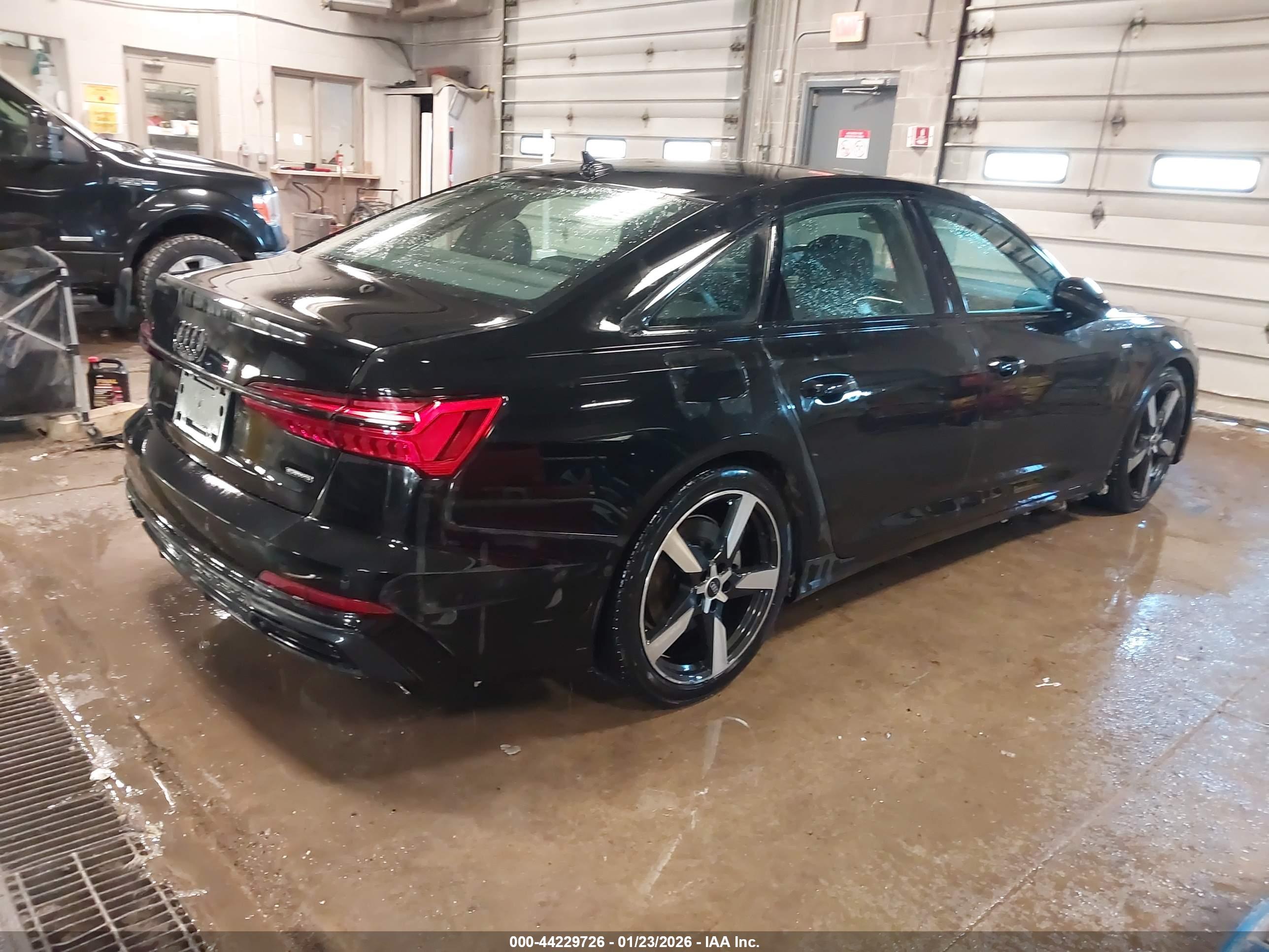 AUDI A6 image 4