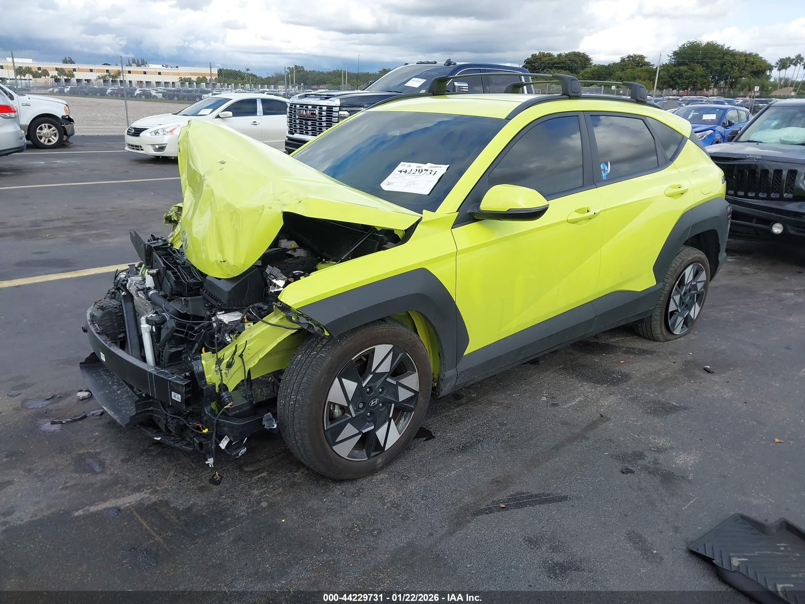 HYUNDAI KONA image 2