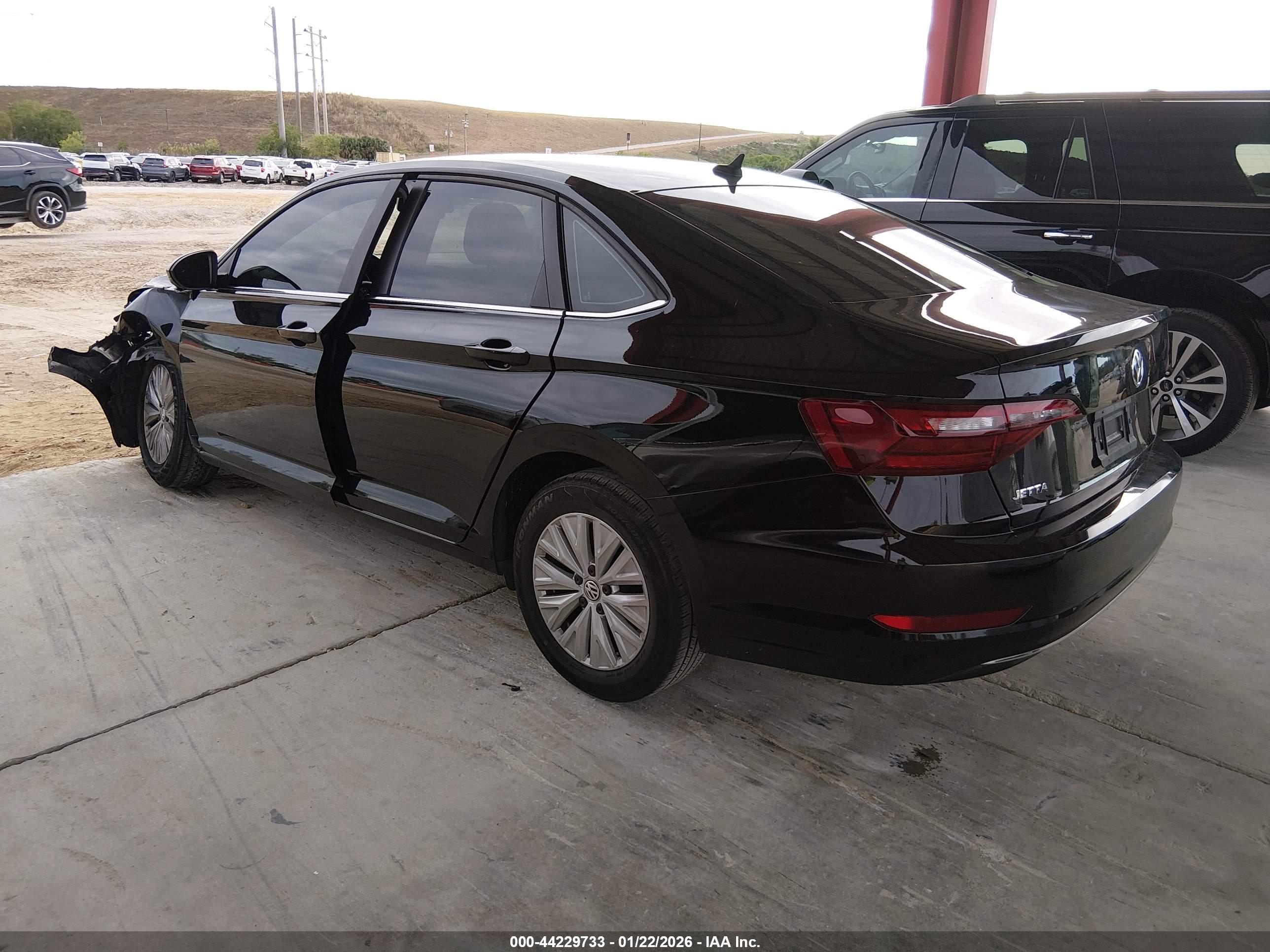 VOLKSWAGEN JETTA image 3