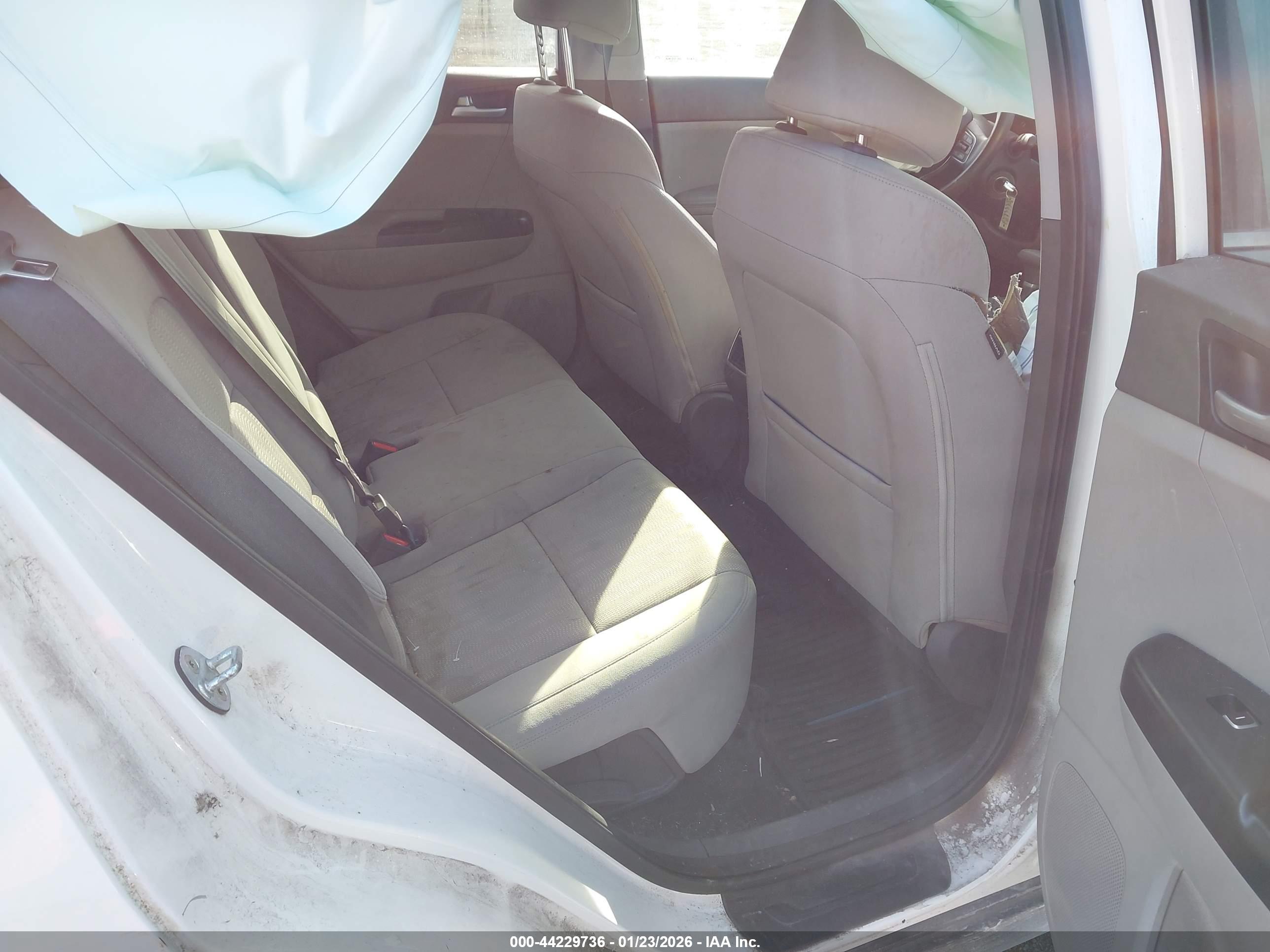 KIA SPORTAGE image 8