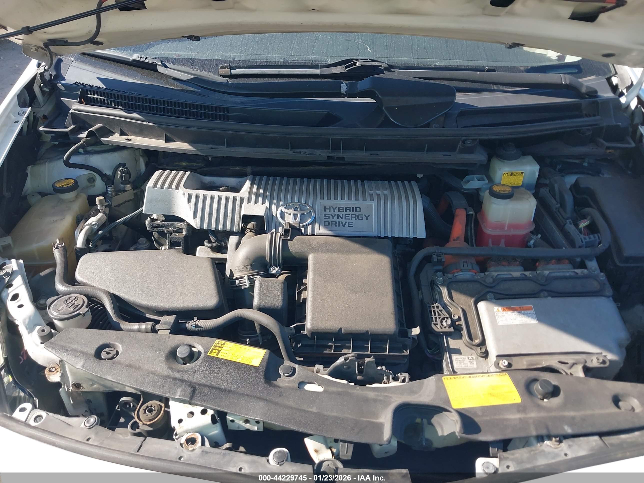 TOYOTA PRIUS image 10