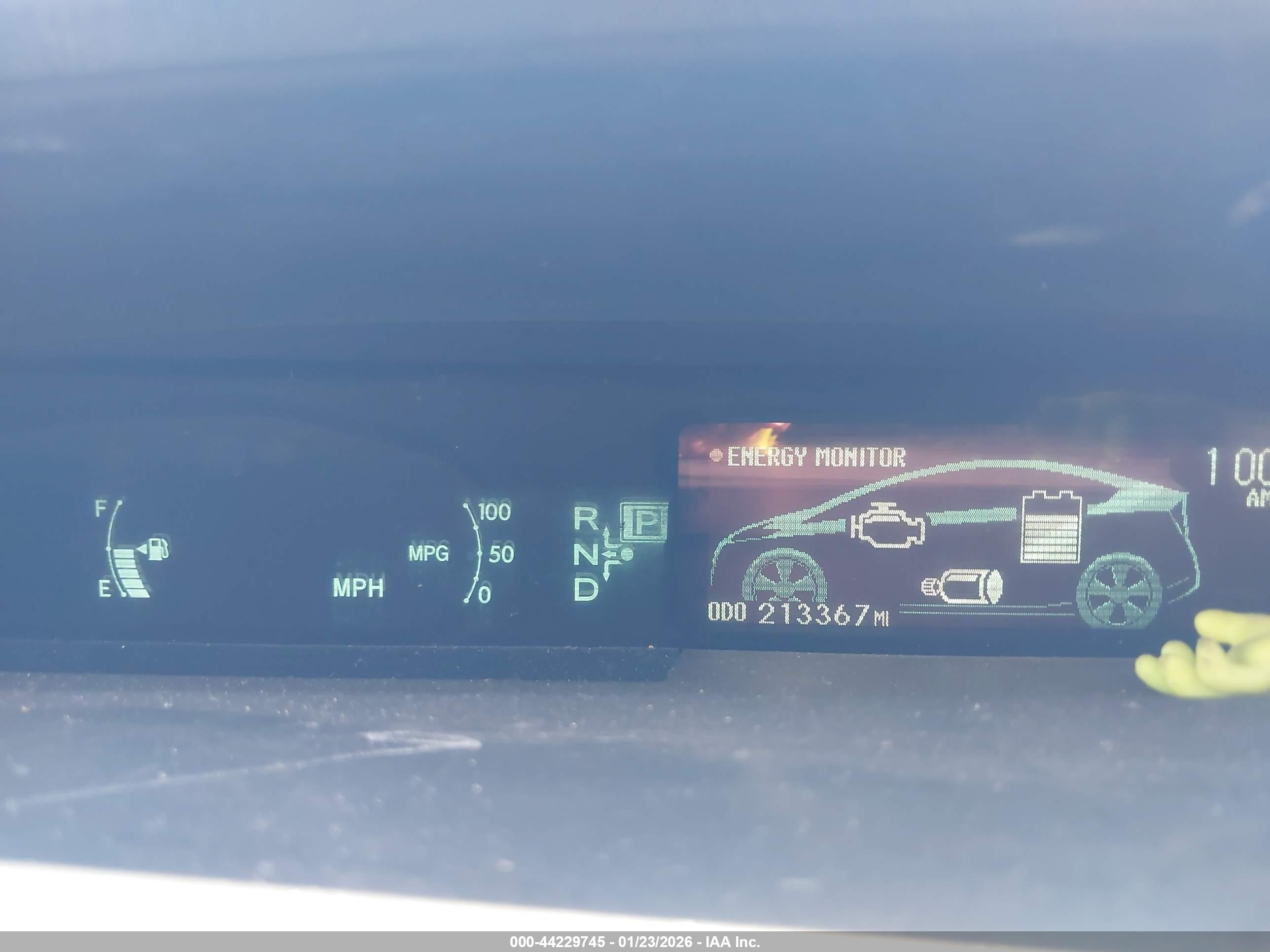 TOYOTA PRIUS image 7