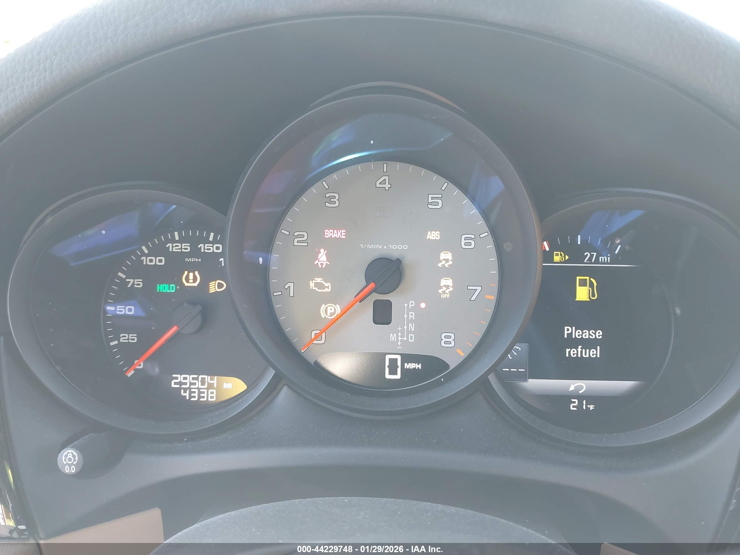 PORSCHE MACAN image 7