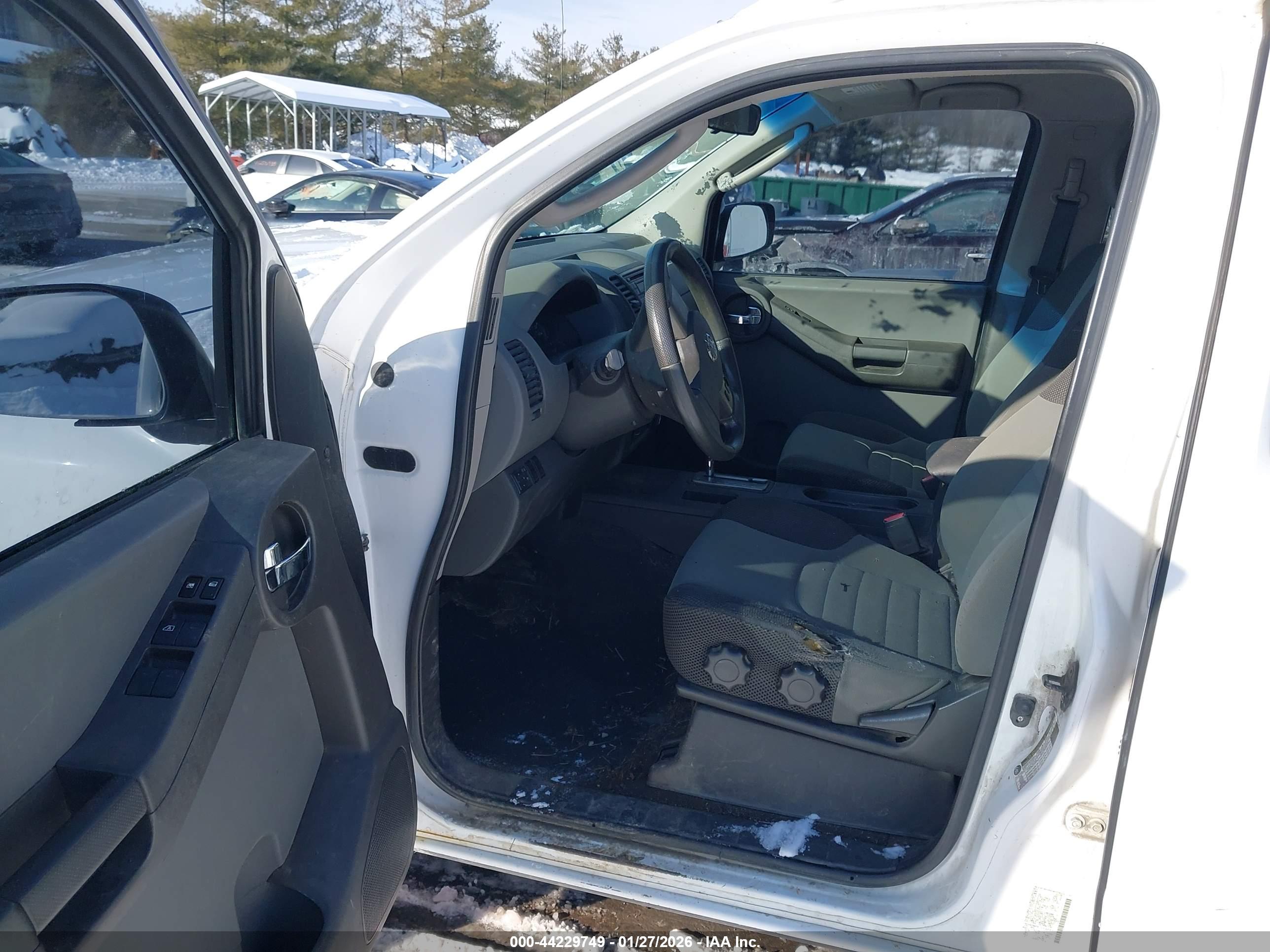 NISSAN XTERRA image 5