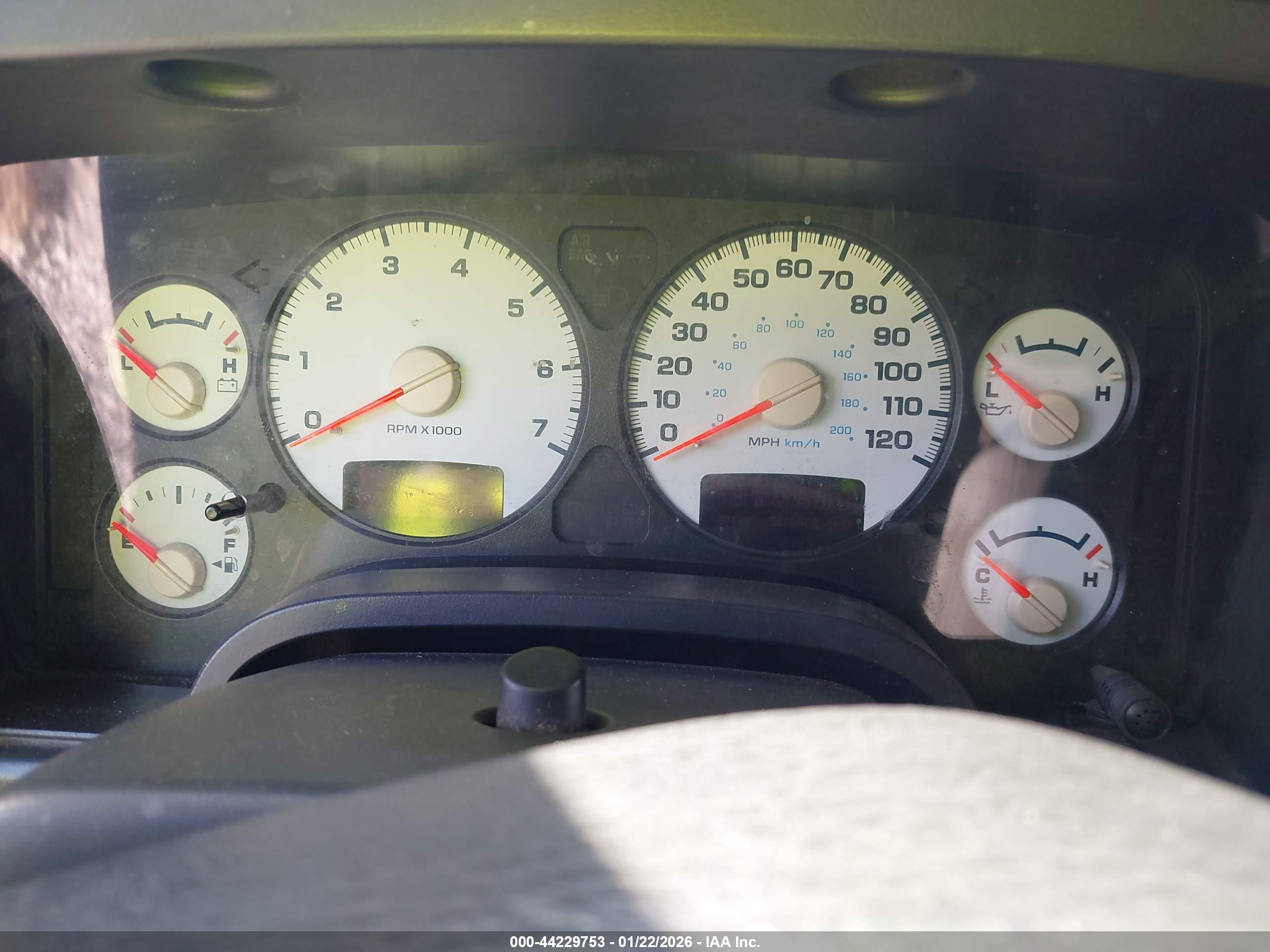 DODGE RAM image 7