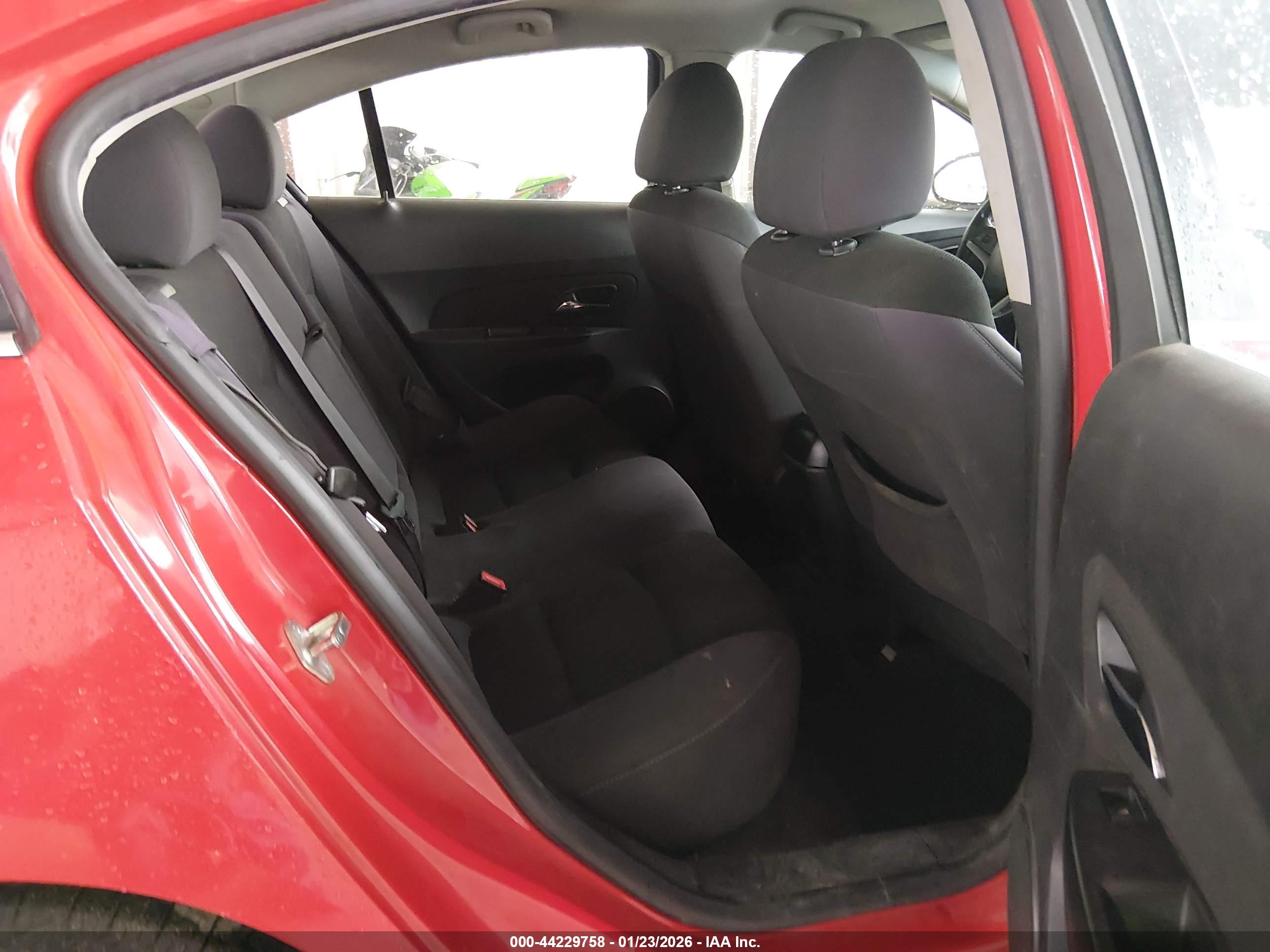 CHEVROLET CRUZE image 8