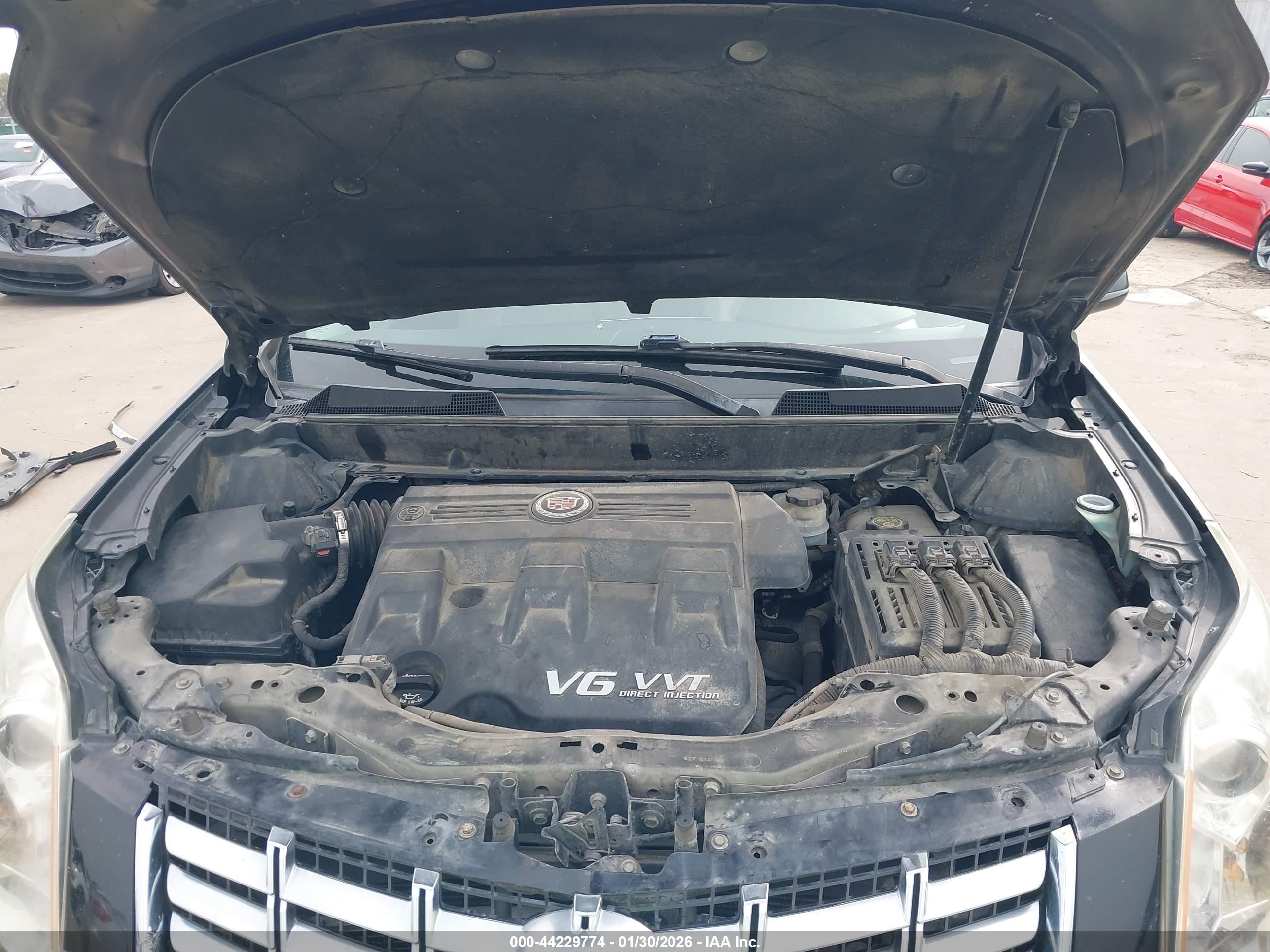 CADILLAC SRX image 10