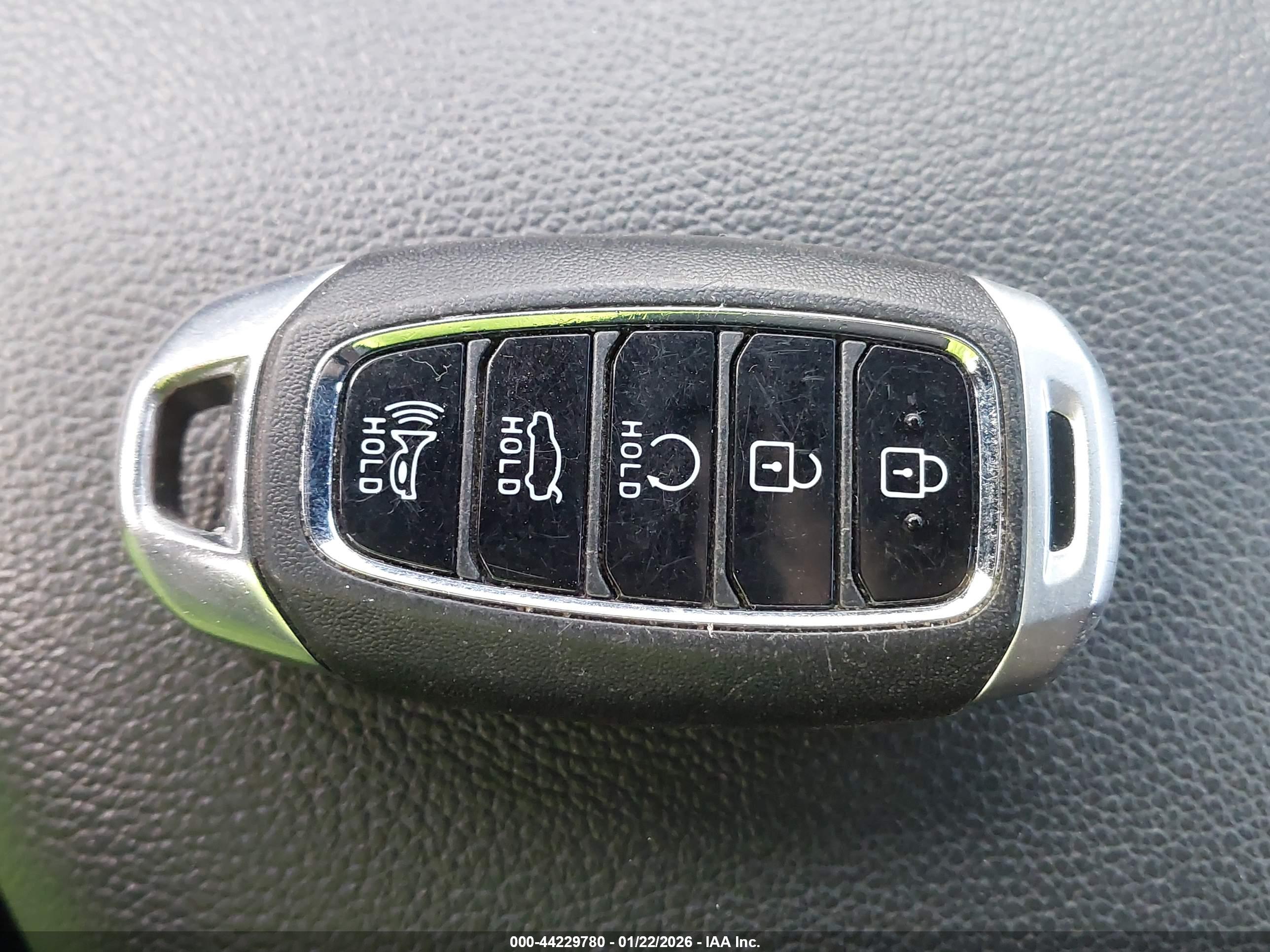 HYUNDAI ELANTRA image 11