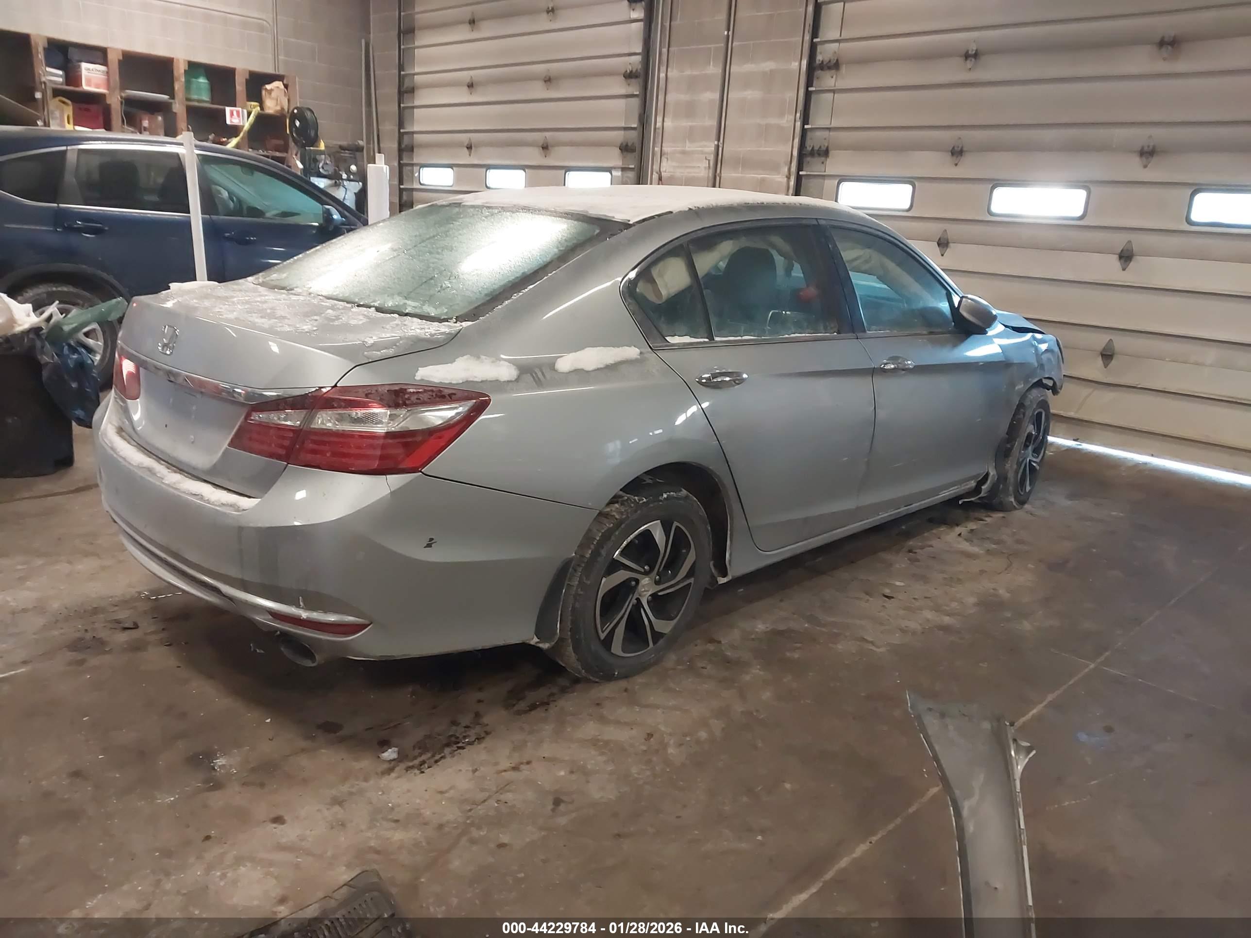 HONDA ACCORD image 4