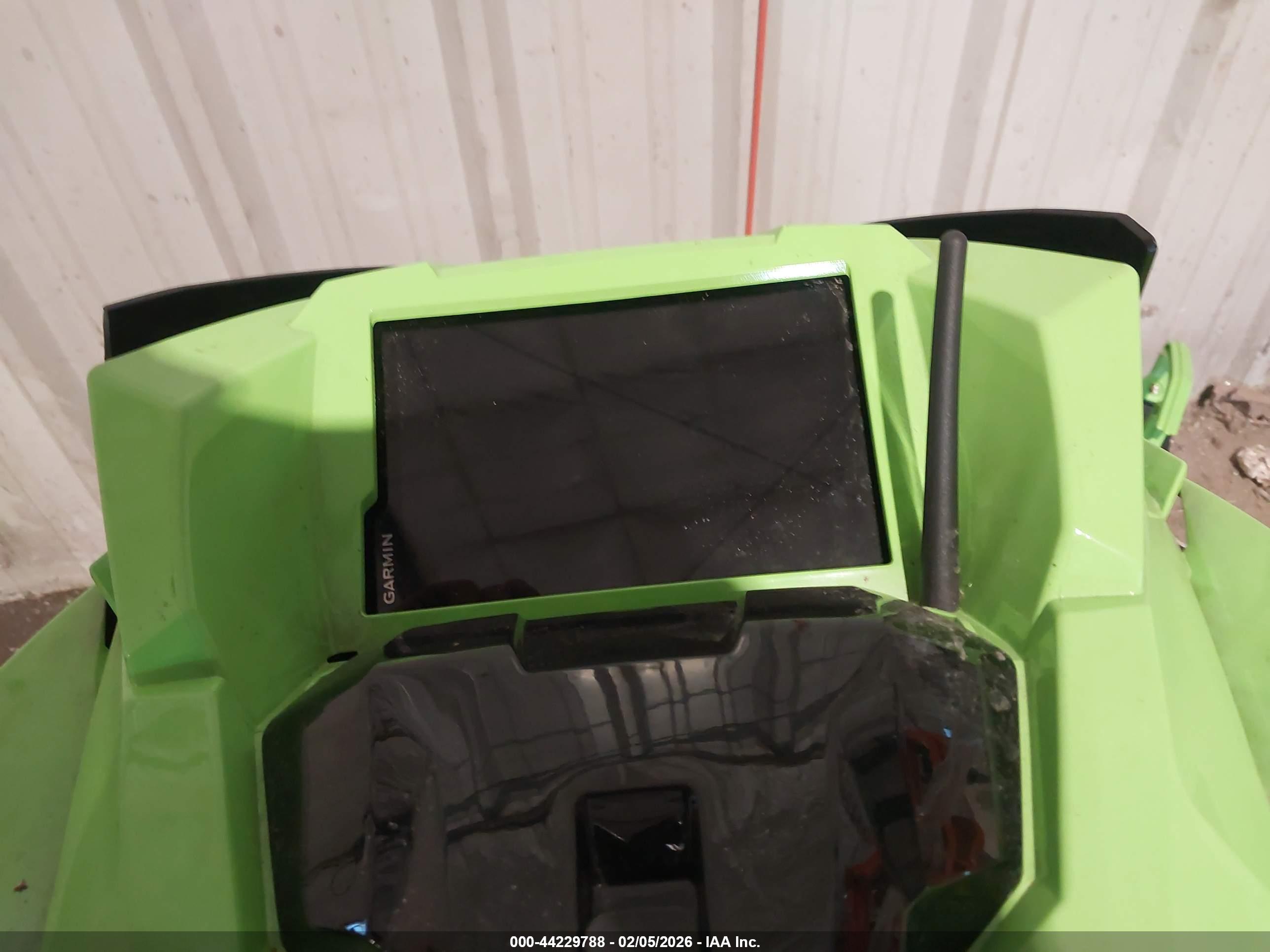 ARCTIC CAT image 7