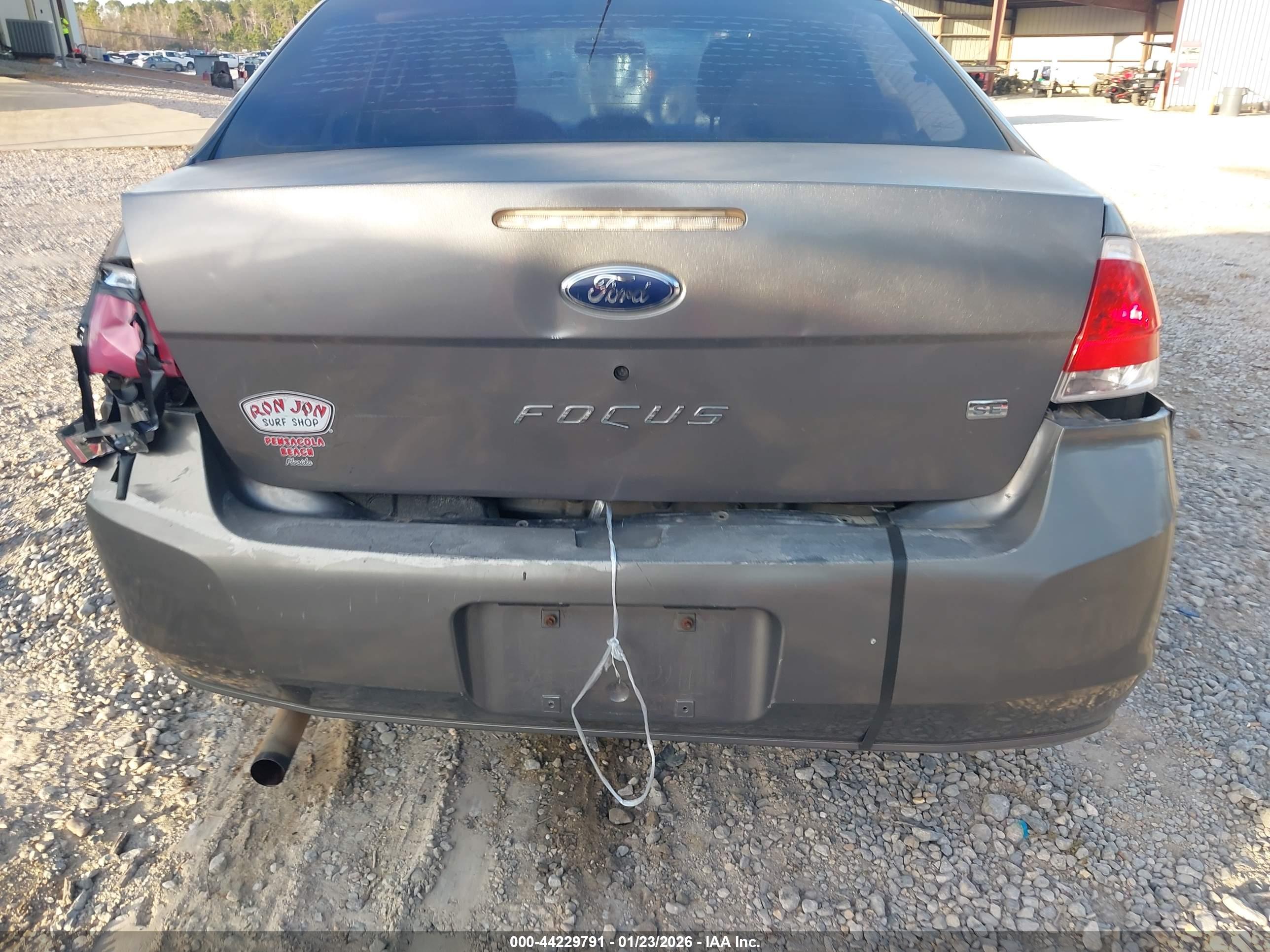 FORD FOCUS image 6